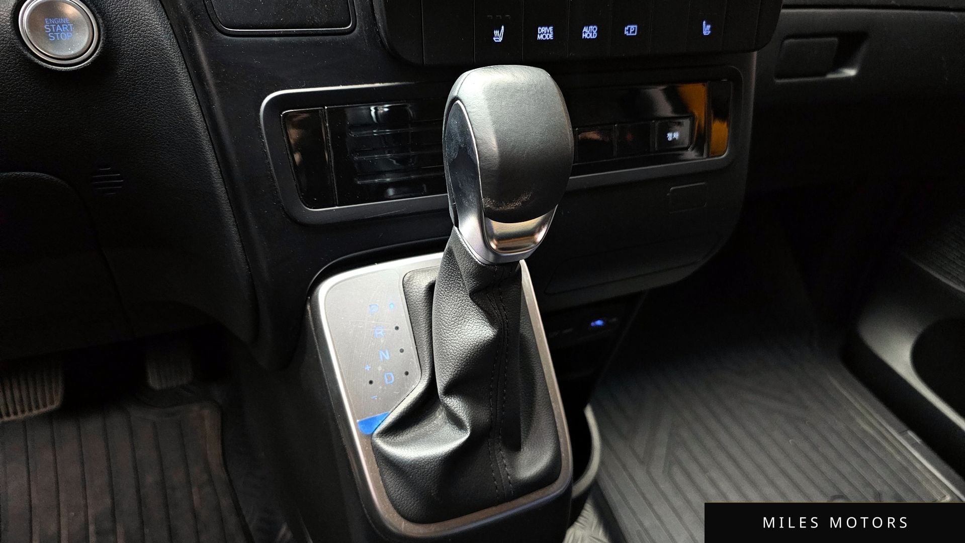 Hyundai Staria 2024 — миниатюра 9