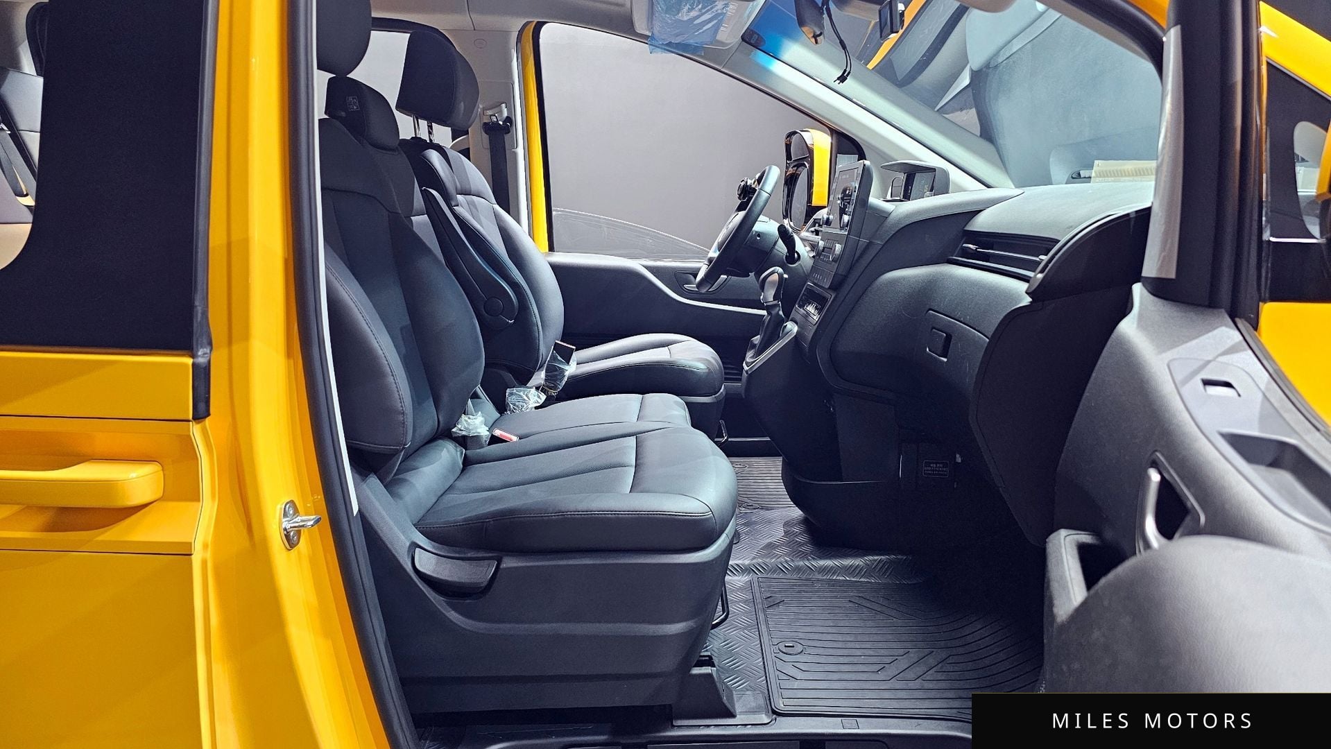 Hyundai Staria 2024 — миниатюра 11