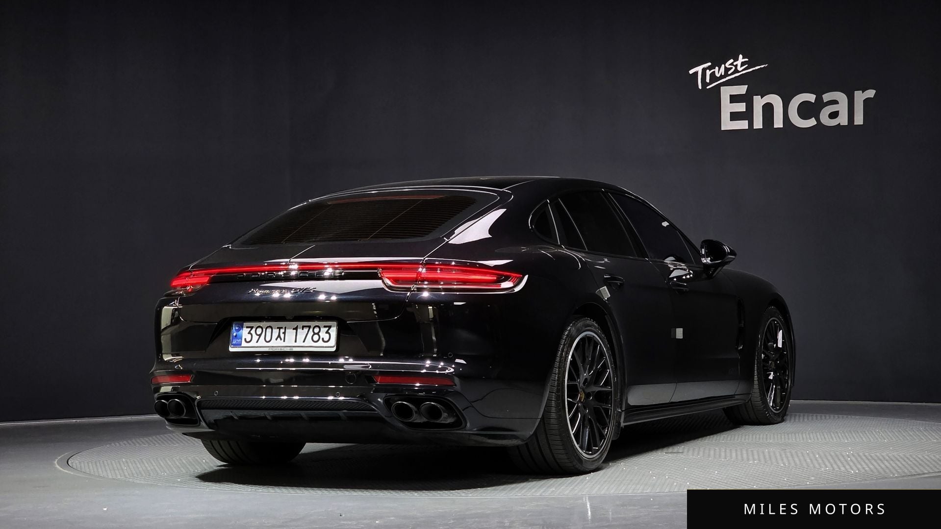 Porsche Panamera 2020 — миниатюра 2