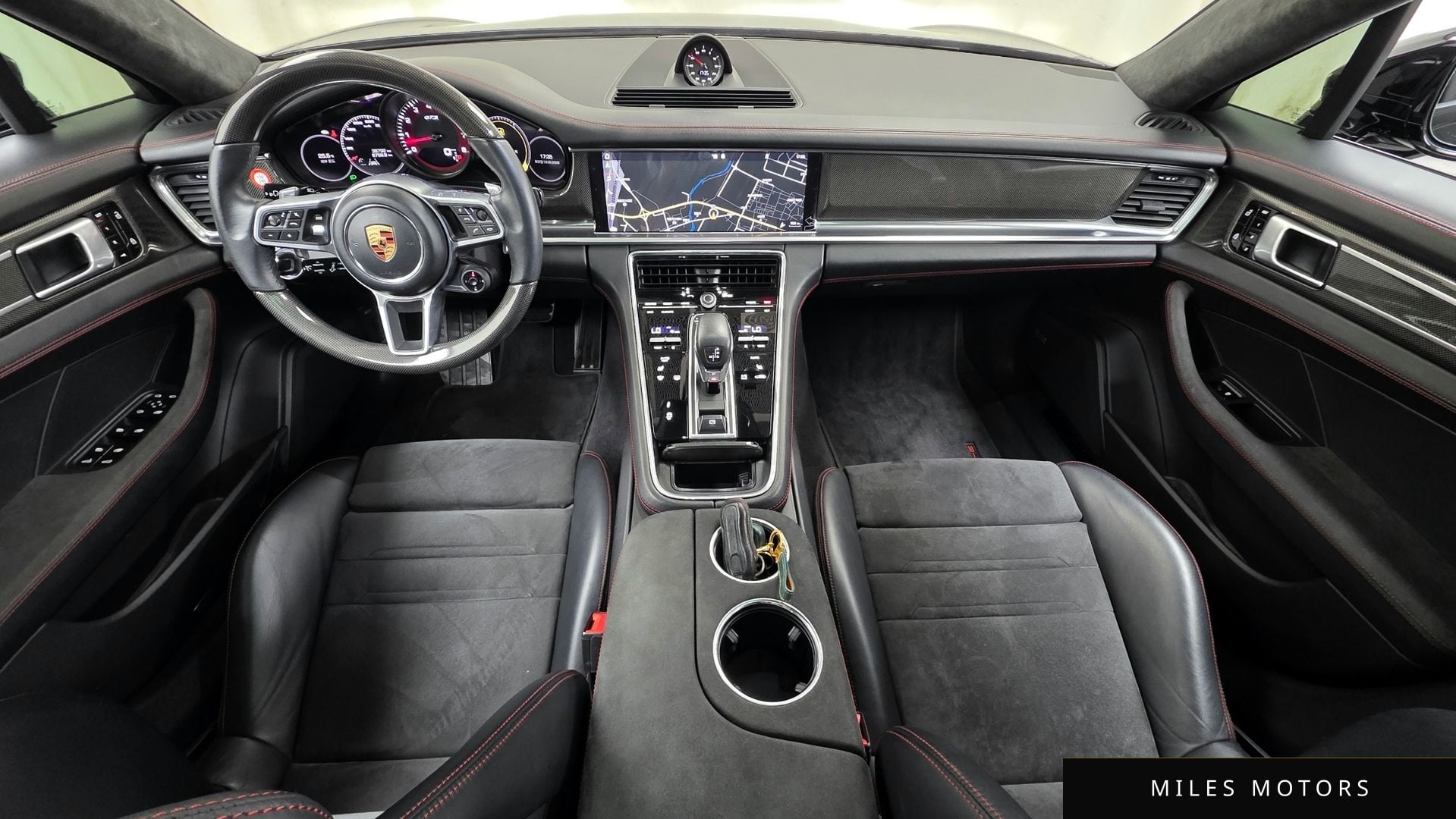 Porsche Panamera 2020 — миниатюра 7