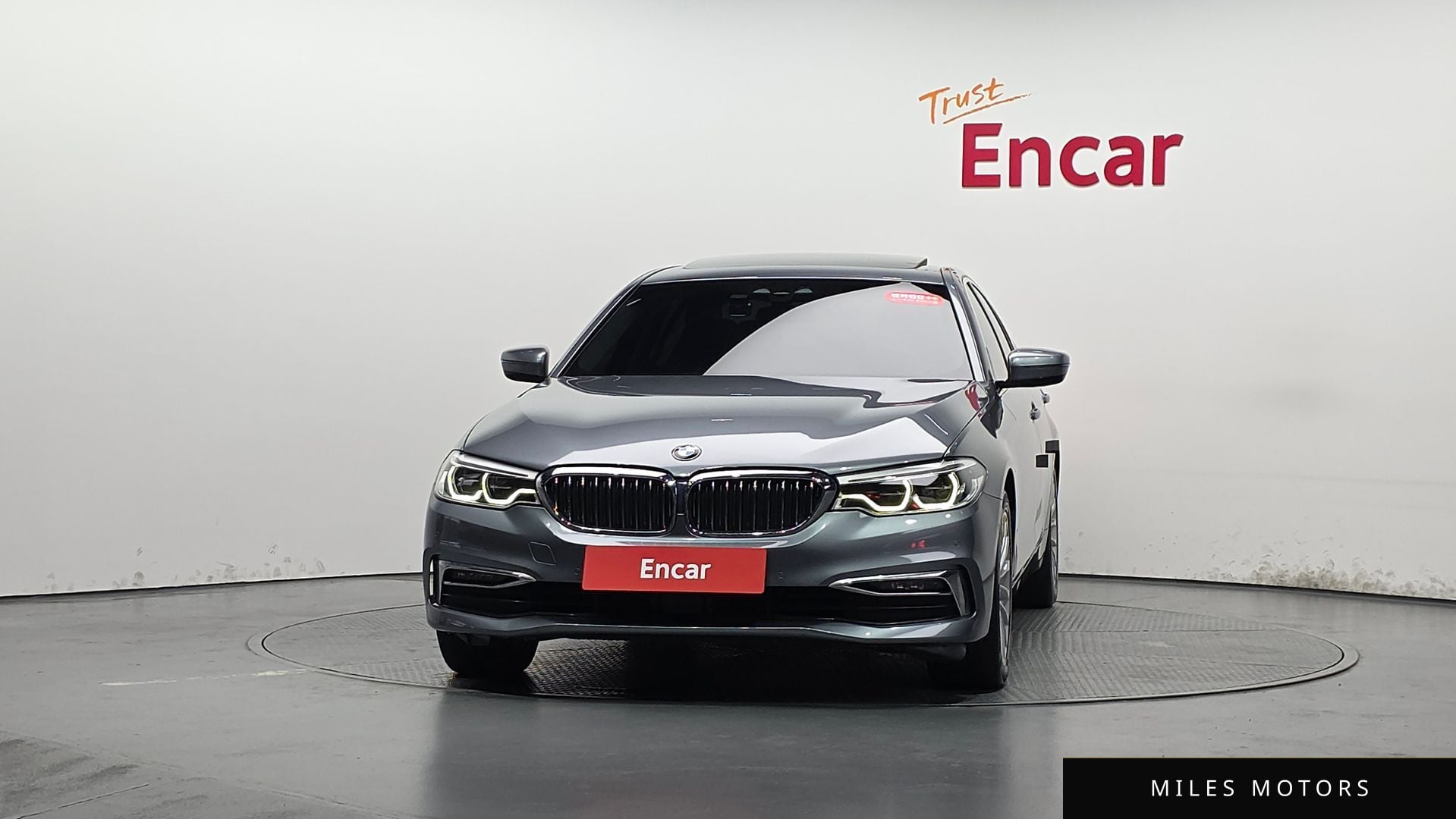 BMW 5 Series (G30) 2019 — миниатюра 2