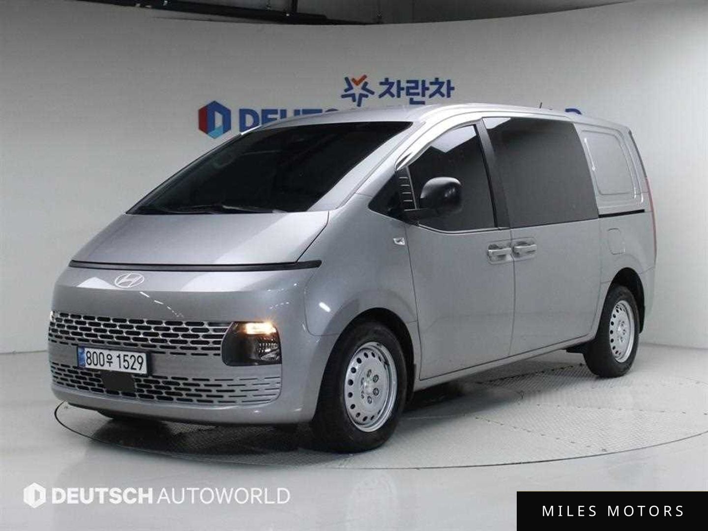 Hyundai Staria 2025