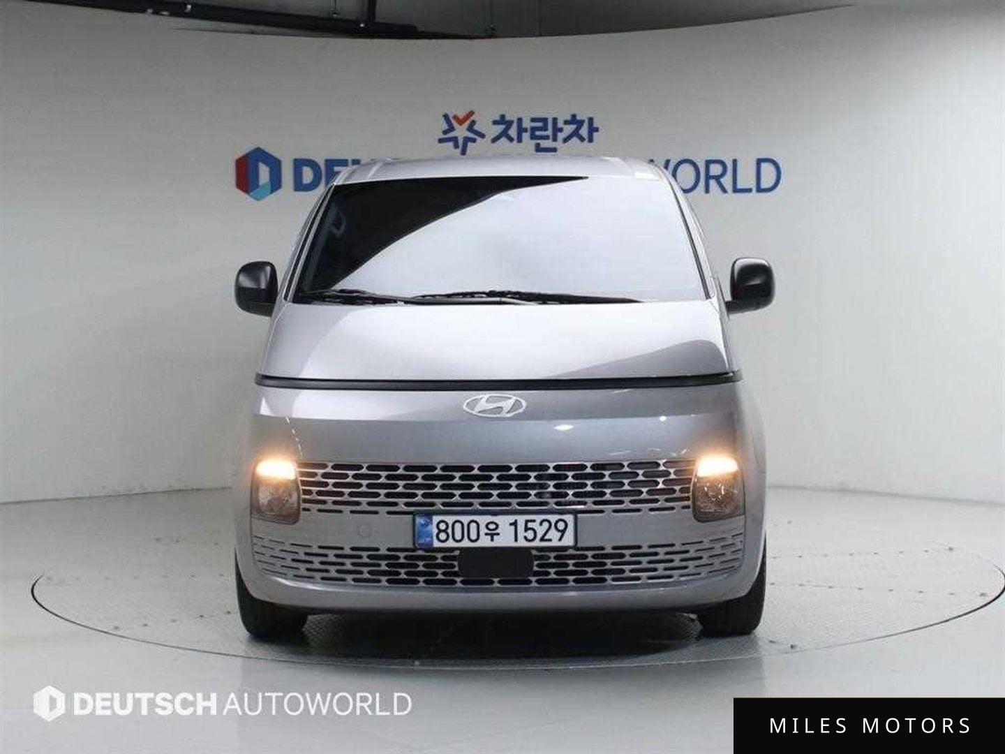 Hyundai Staria 2025 — миниатюра 3
