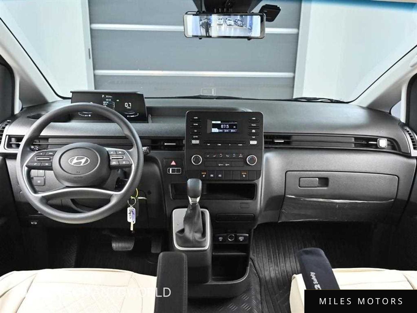 Hyundai Staria 2025 — миниатюра 7