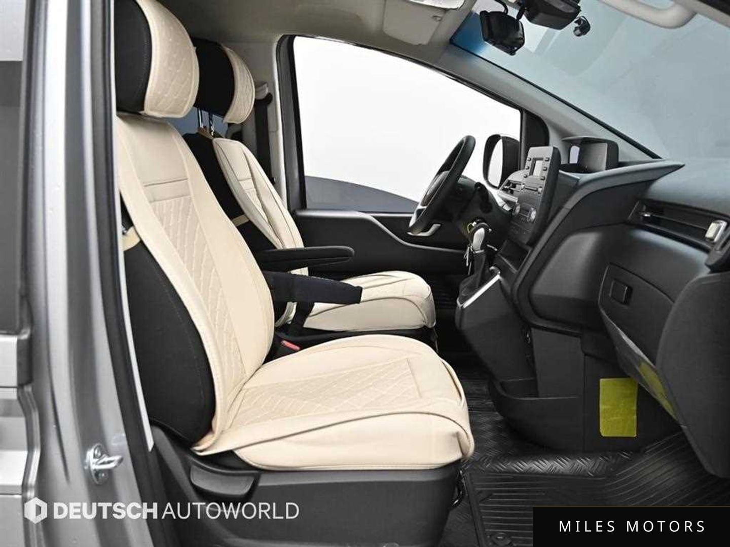 Hyundai Staria 2025 — миниатюра 10