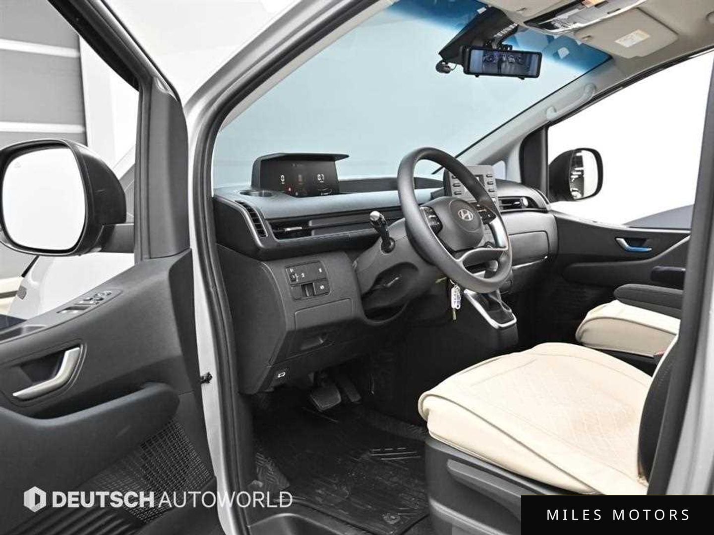 Hyundai Staria 2025 — миниатюра 11