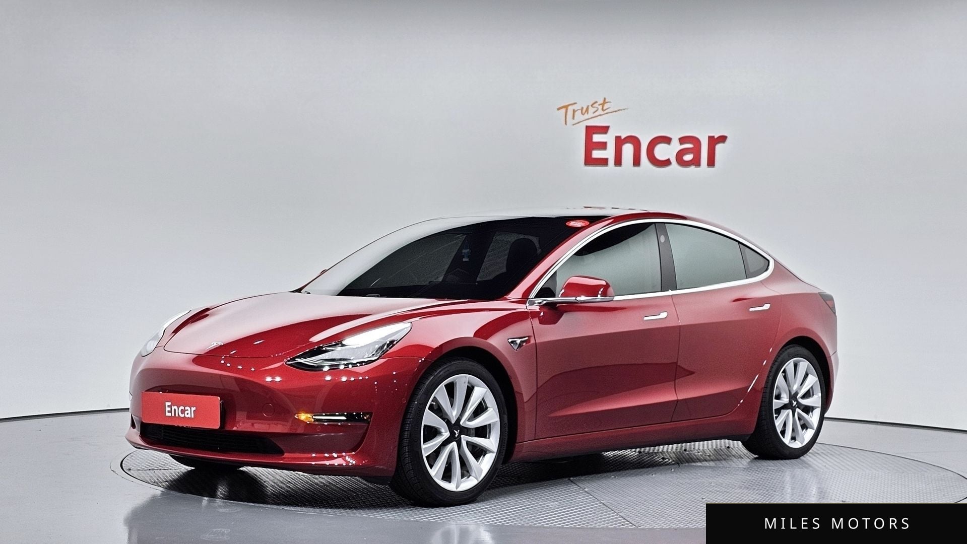 Tesla Model 3 2020 — фото 1 из 12