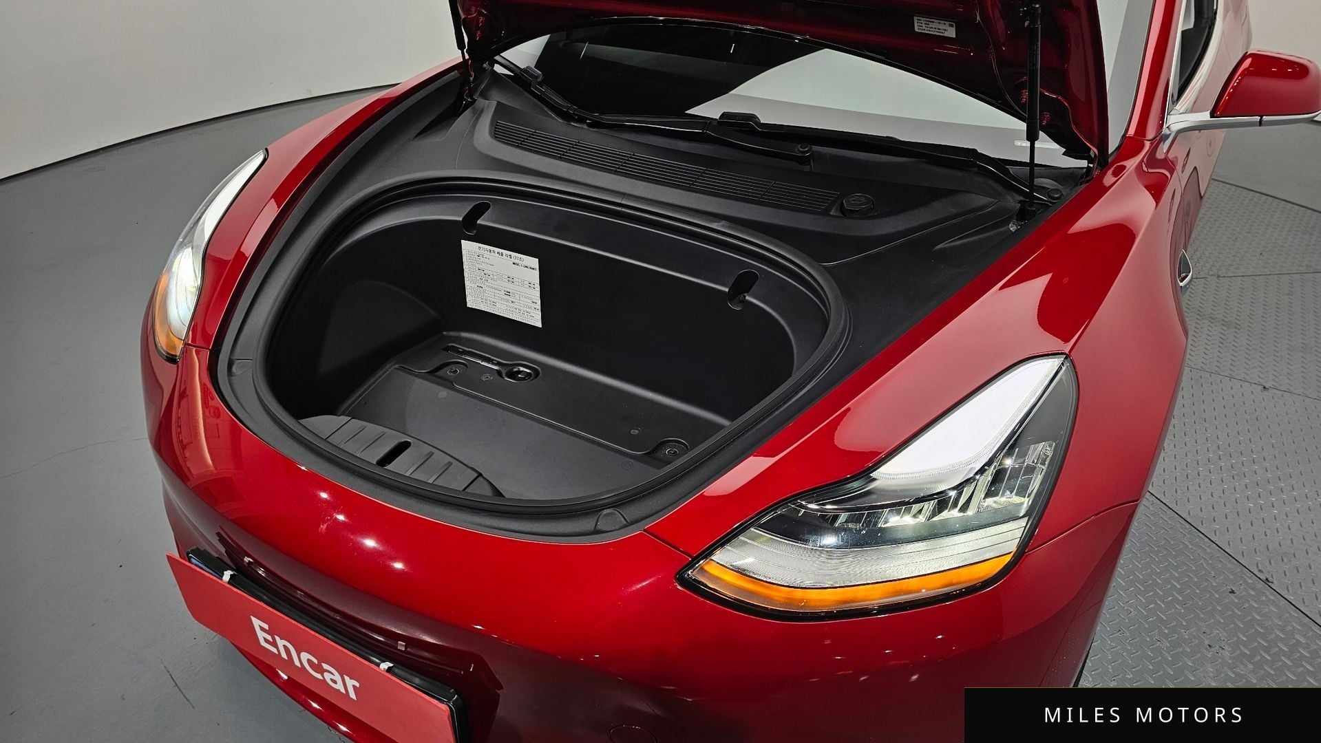 Tesla Model 3 2020 — миниатюра 6