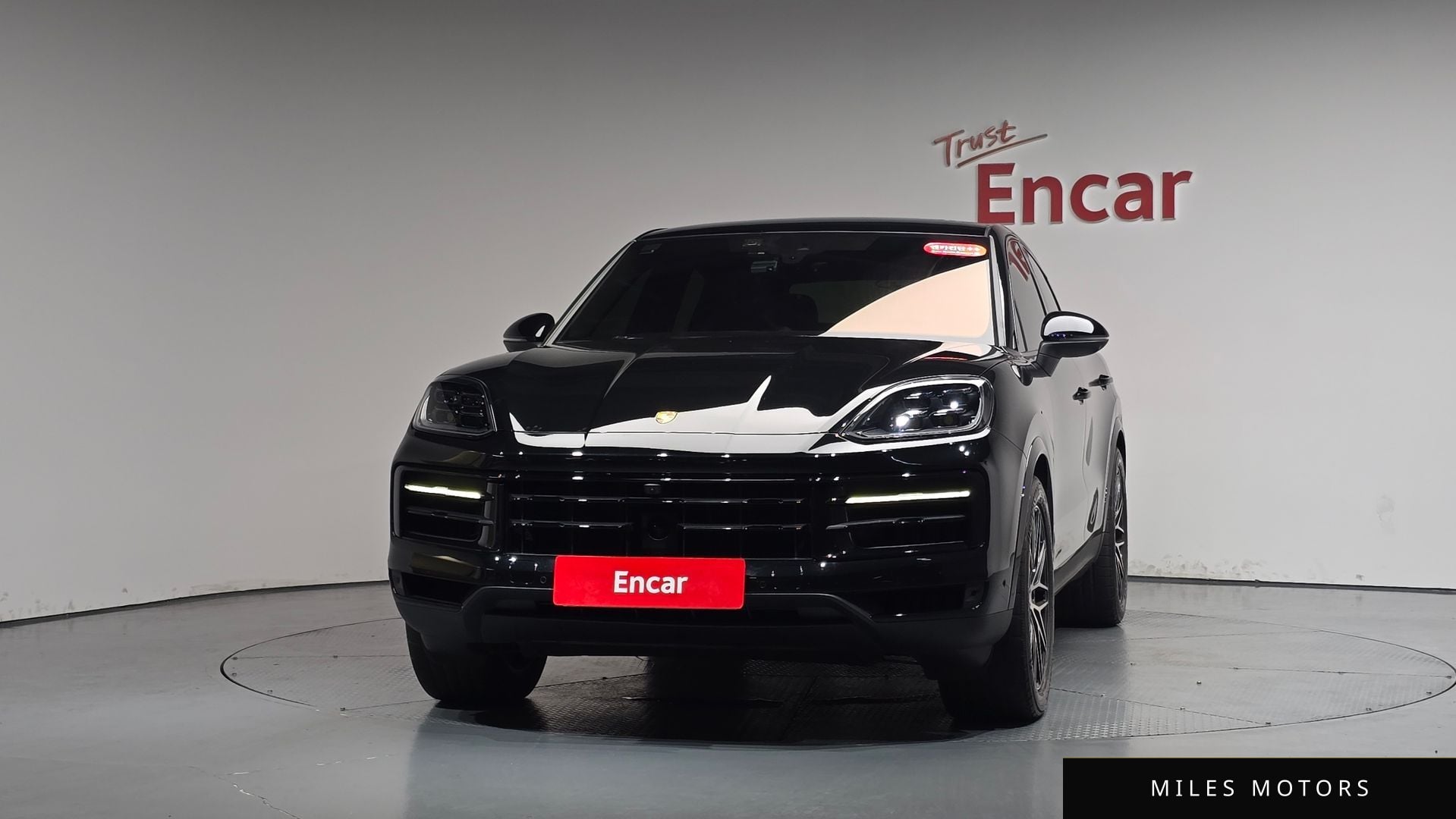 Porsche Cayenne 2025 — миниатюра 2