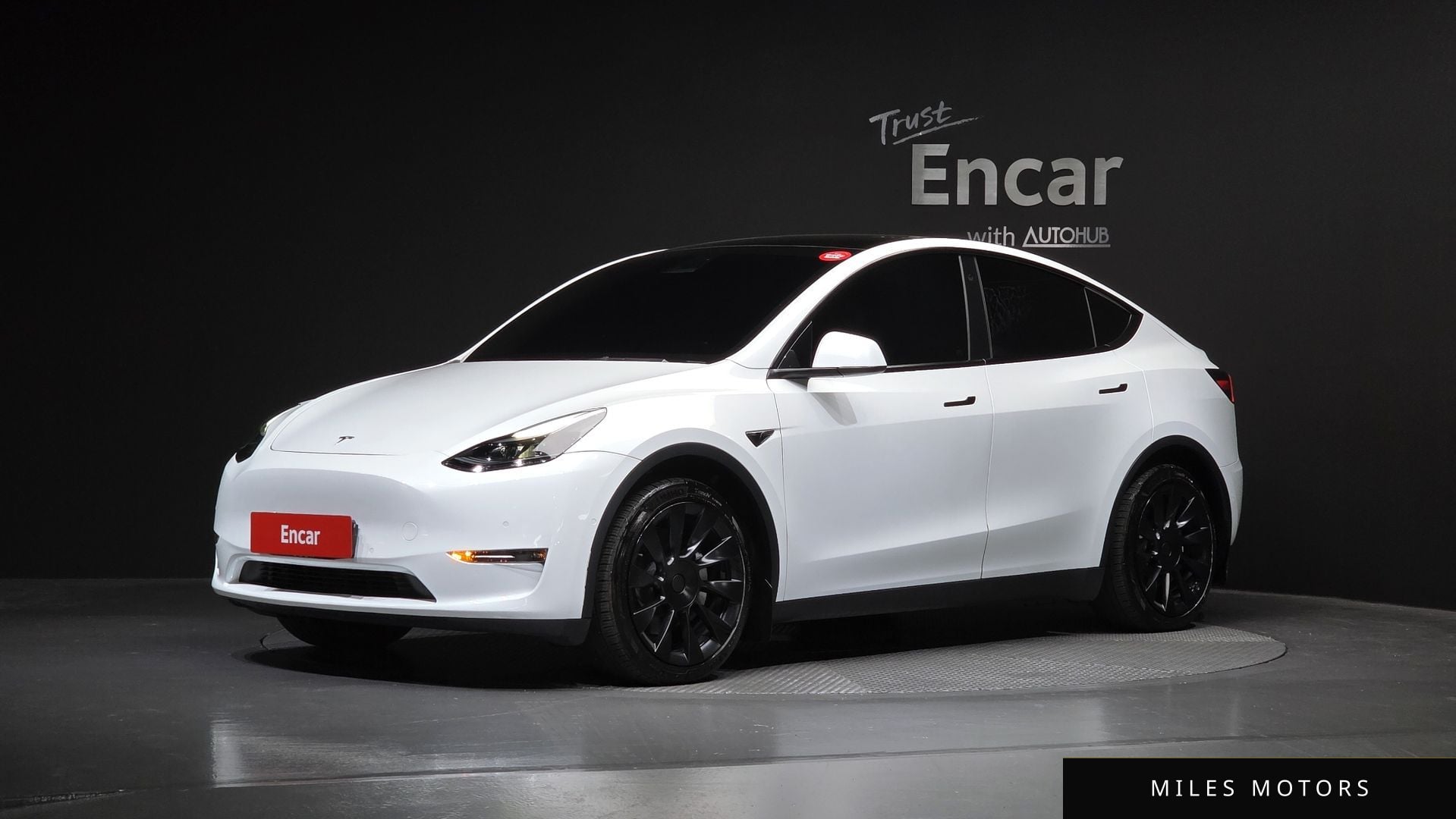 Tesla Model Y 2022 — фото 1 из 12