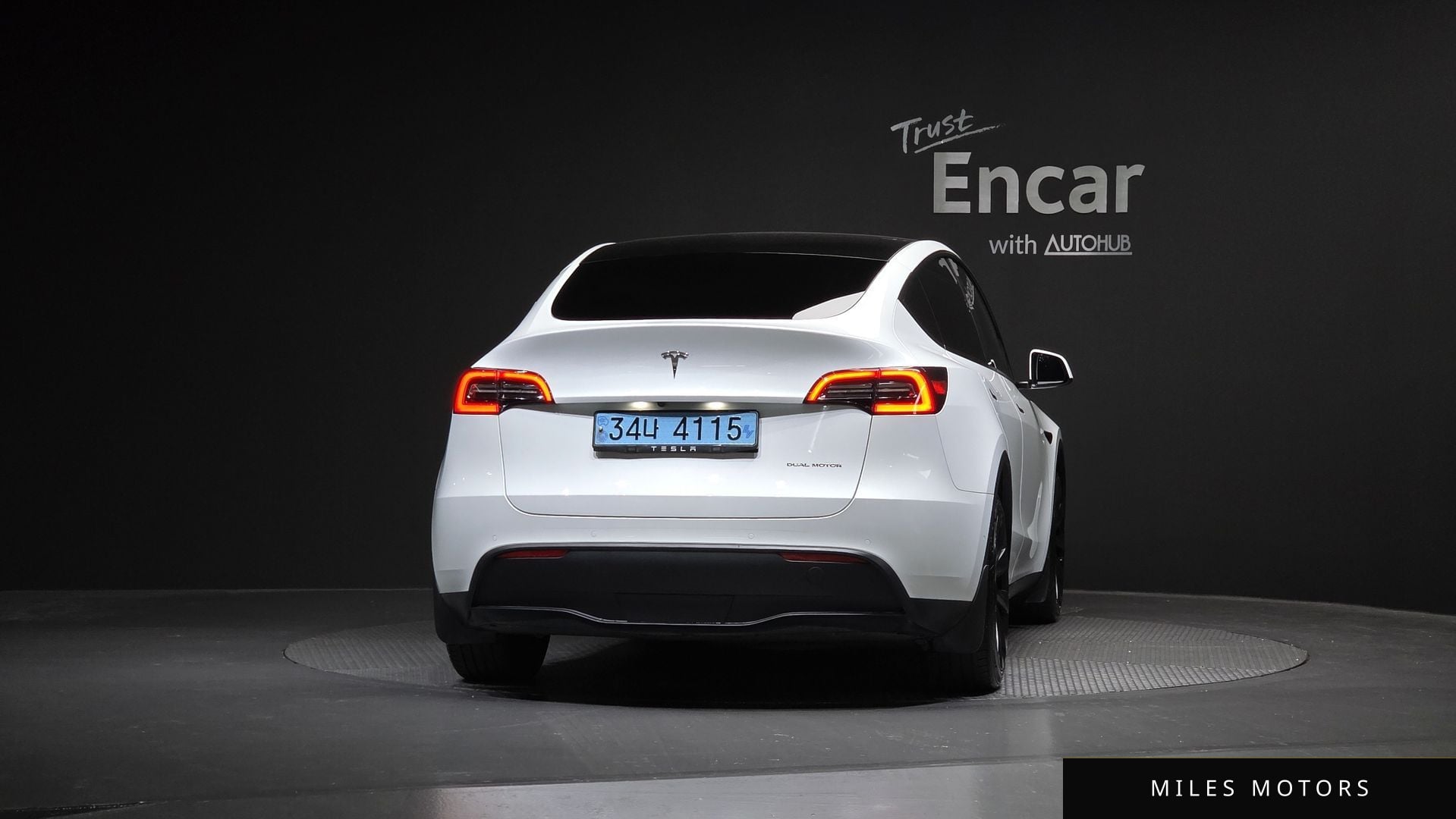 Tesla Model Y 2022 — миниатюра 4