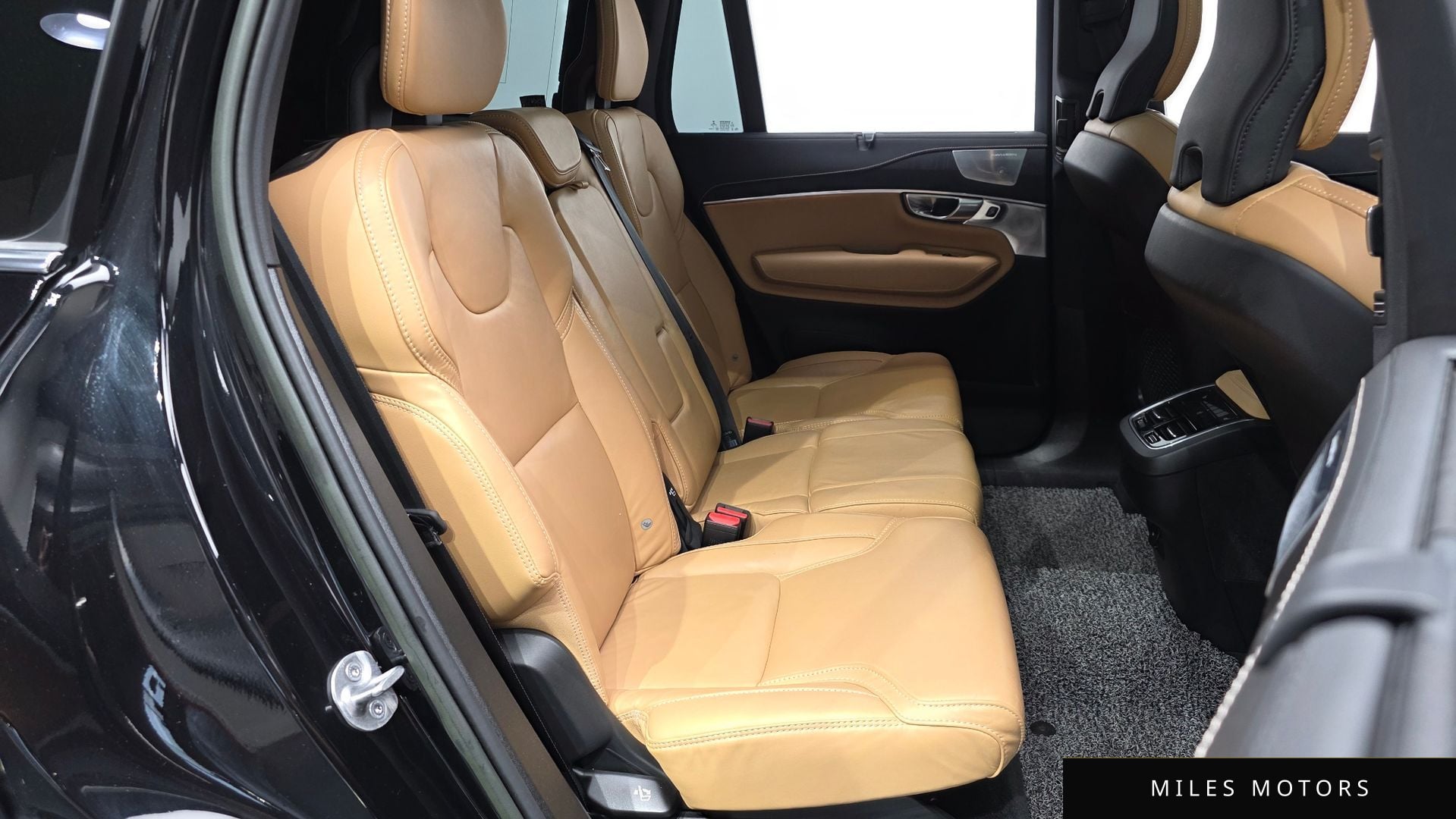 Volvo XC90 2022 — миниатюра 12