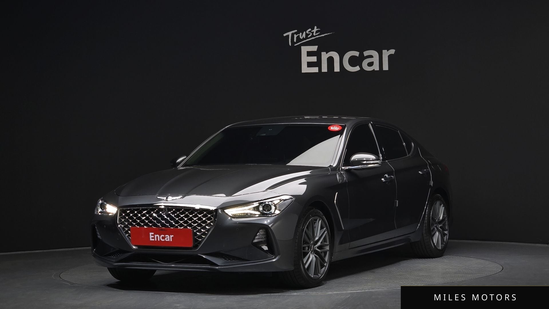 Genesis G70 2018 — фото 1 из 12