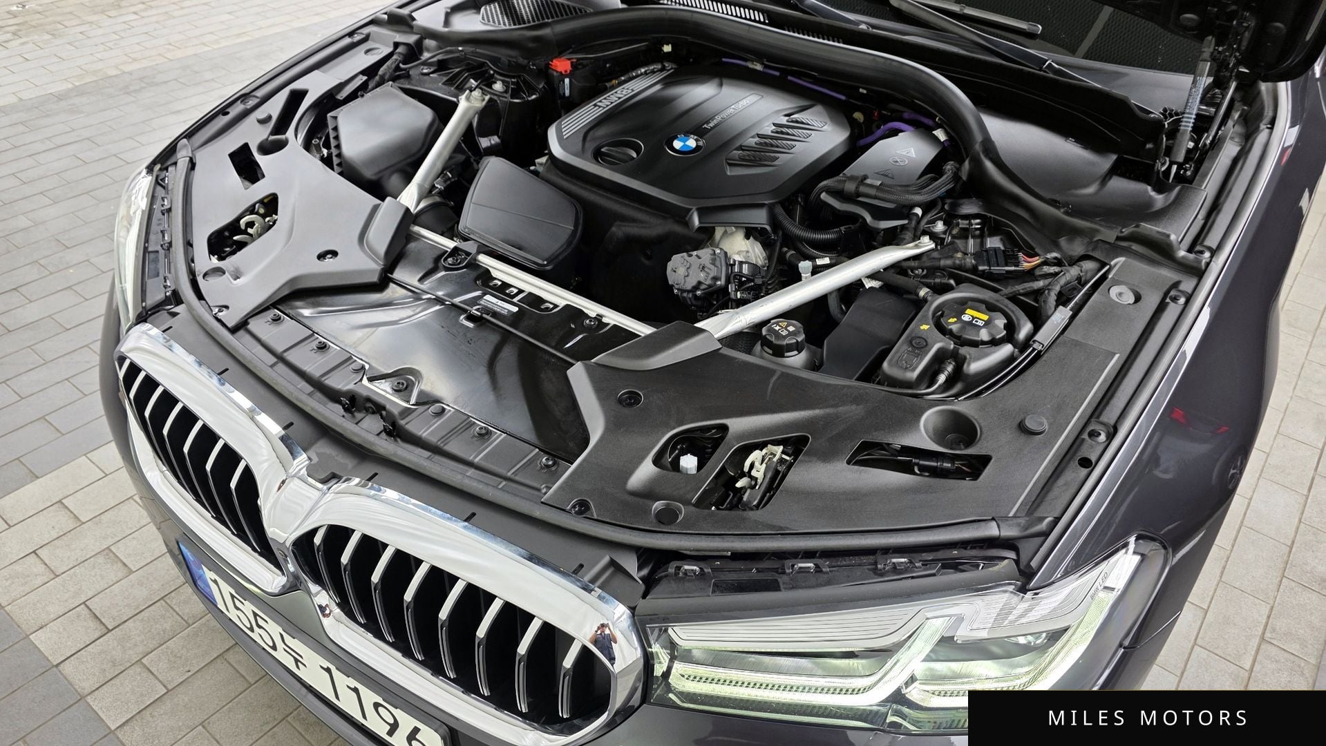 BMW 5 Series (G30) 2023 — миниатюра 6