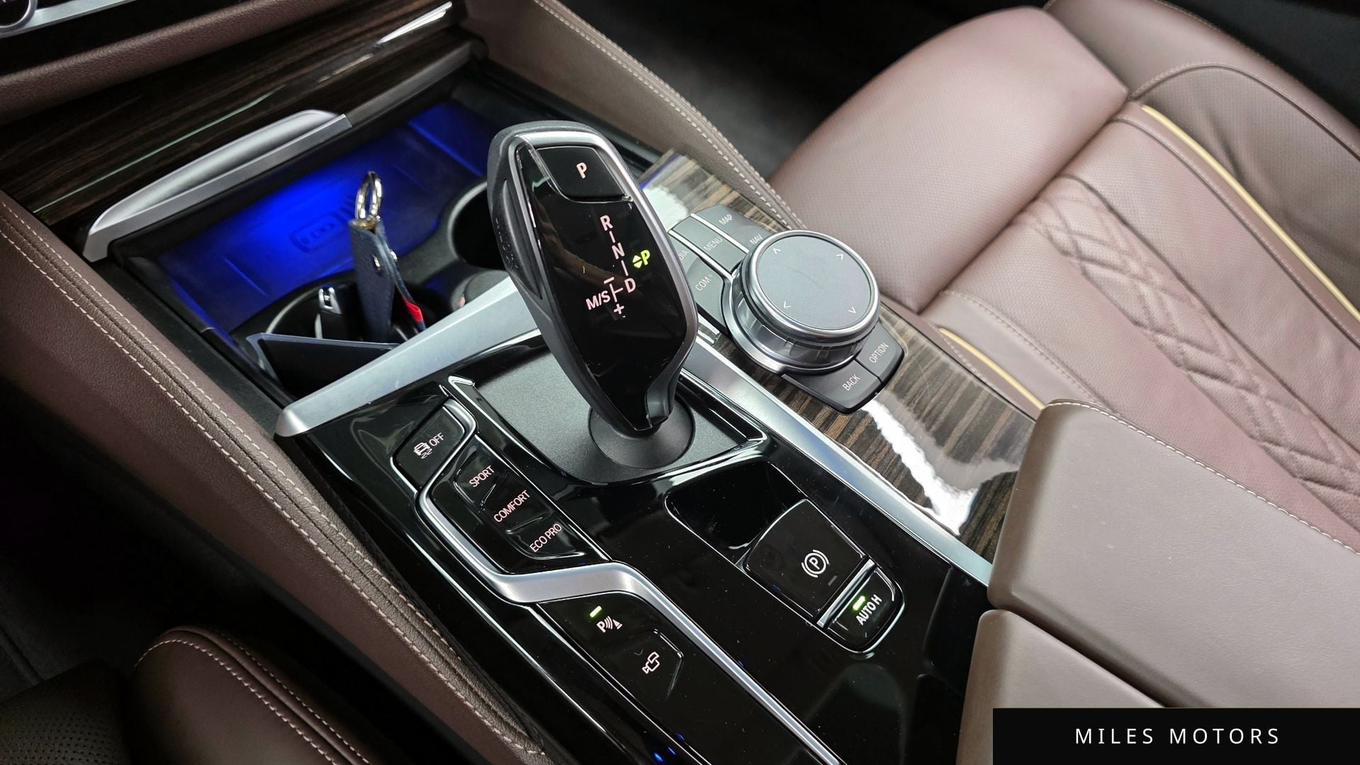 BMW 5 Series (G30) 2023 — миниатюра 12