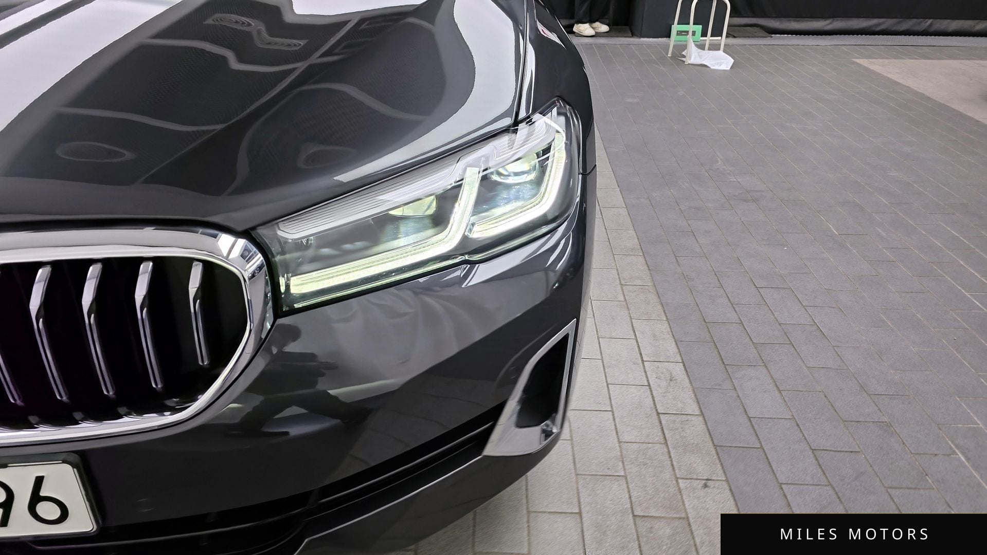 BMW 5 Series (G30) 2023 — миниатюра 8