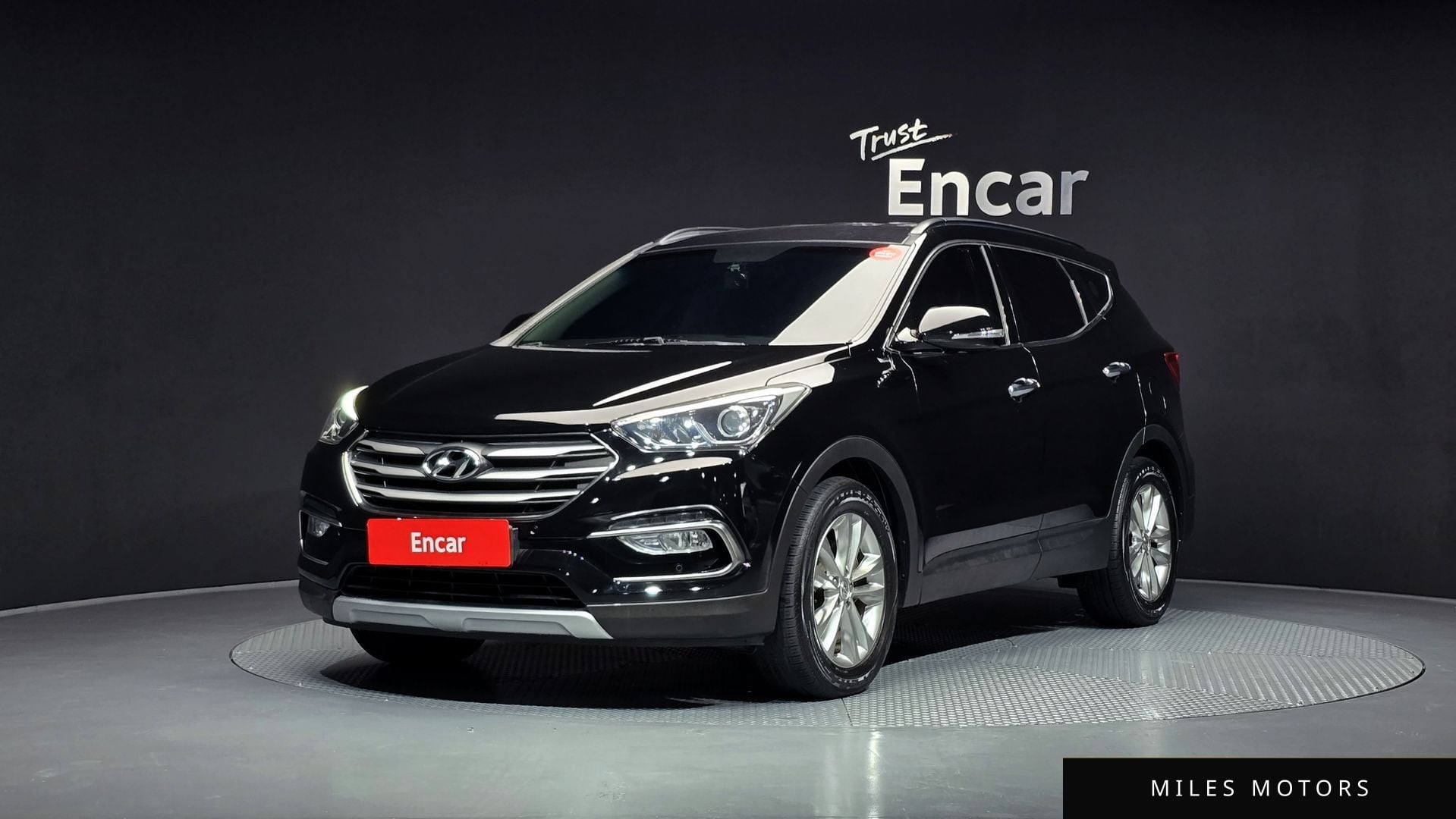 Hyundai Santafe 2018 — фото 1 из 12