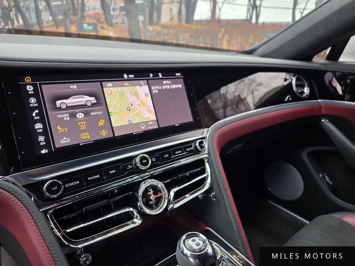 Bentley Flying Spur 2023 — миниатюра 11
