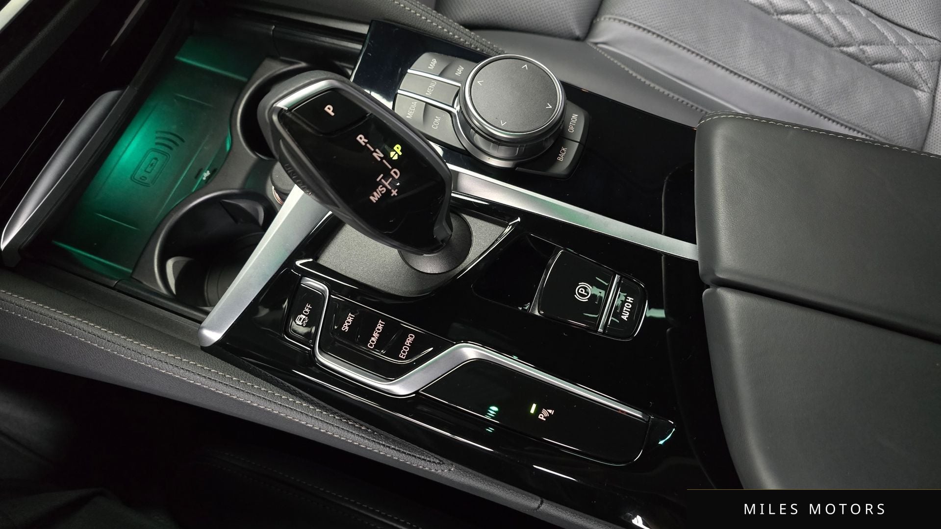 BMW 5 Series (G30) 2023 — миниатюра 12