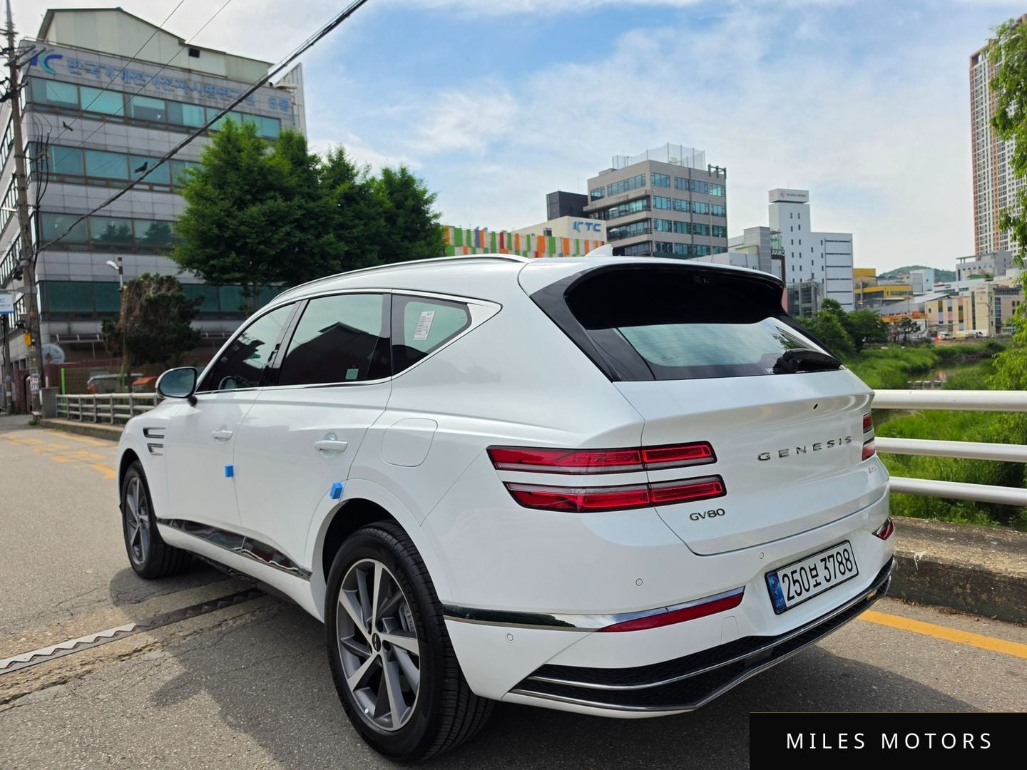 Genesis GV80 2025 — миниатюра 2