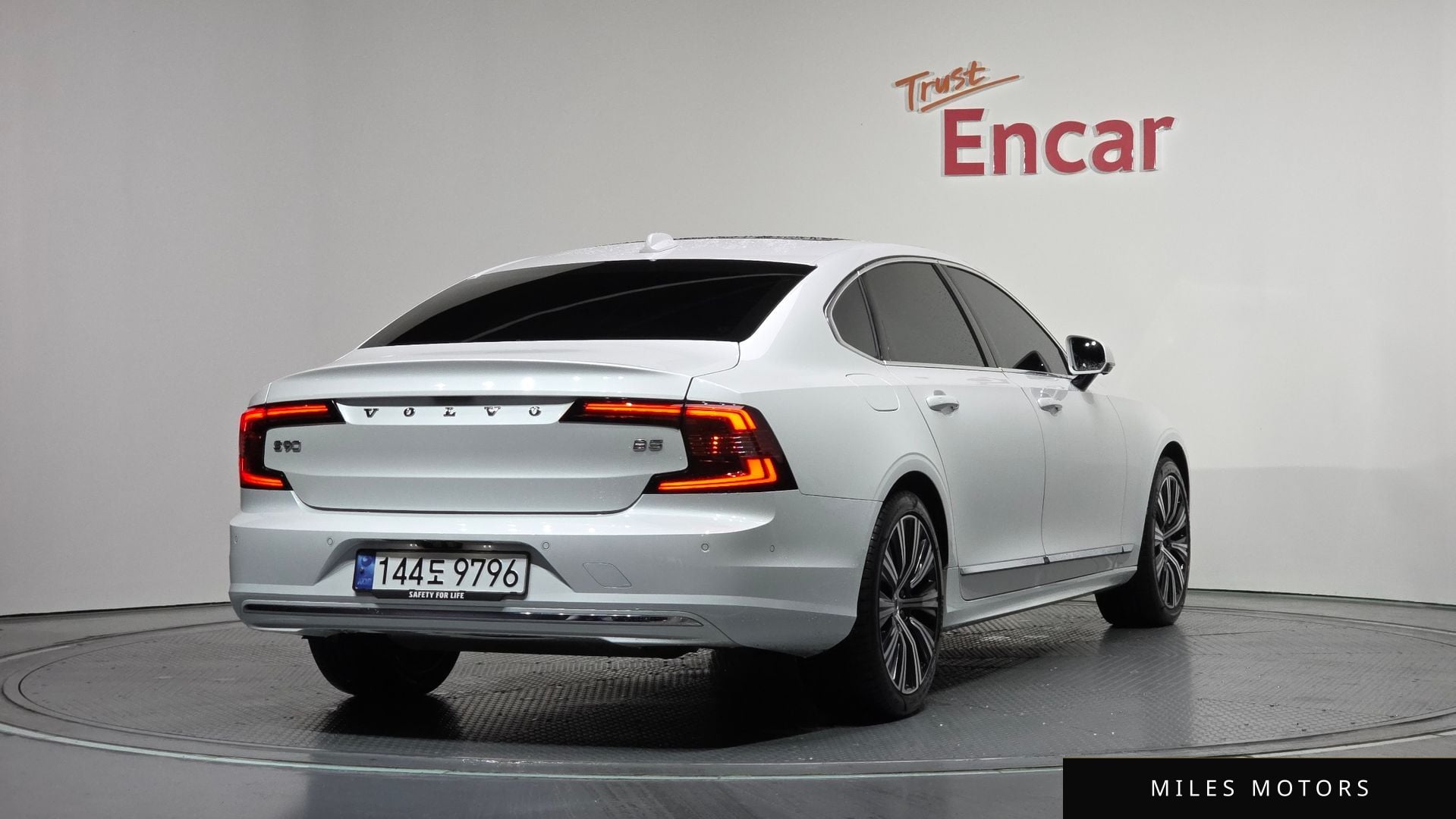 Volvo S90 2024 — миниатюра 2