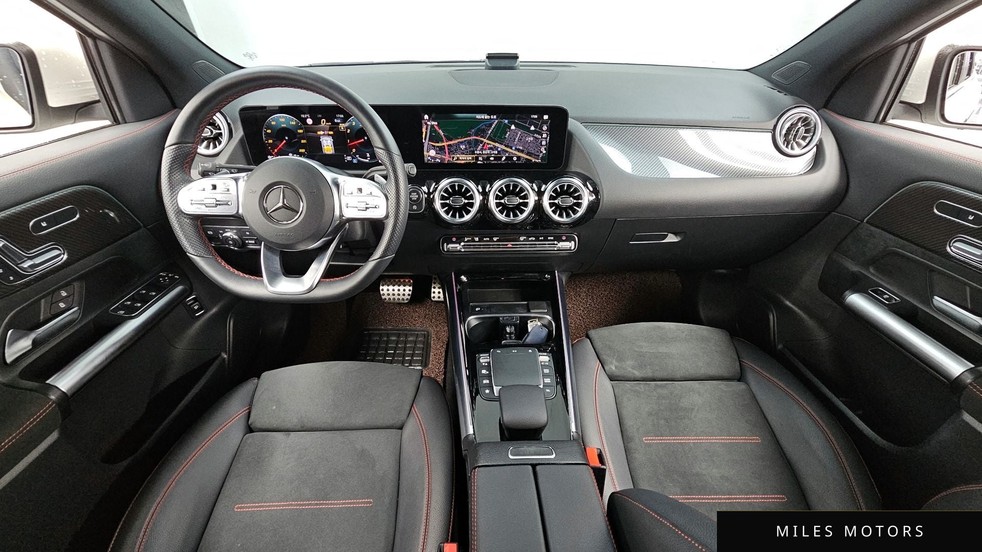 Mercedes-Benz GLA-Class H247 2023 — миниатюра 10