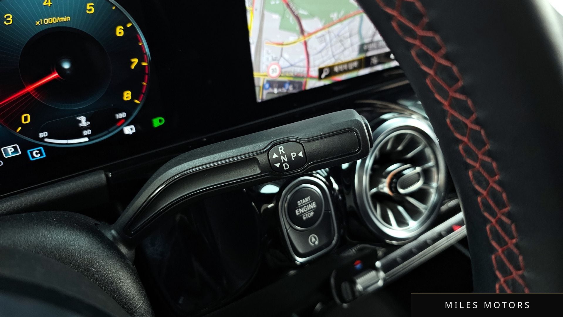Mercedes-Benz GLA-Class H247 2023 — миниатюра 12