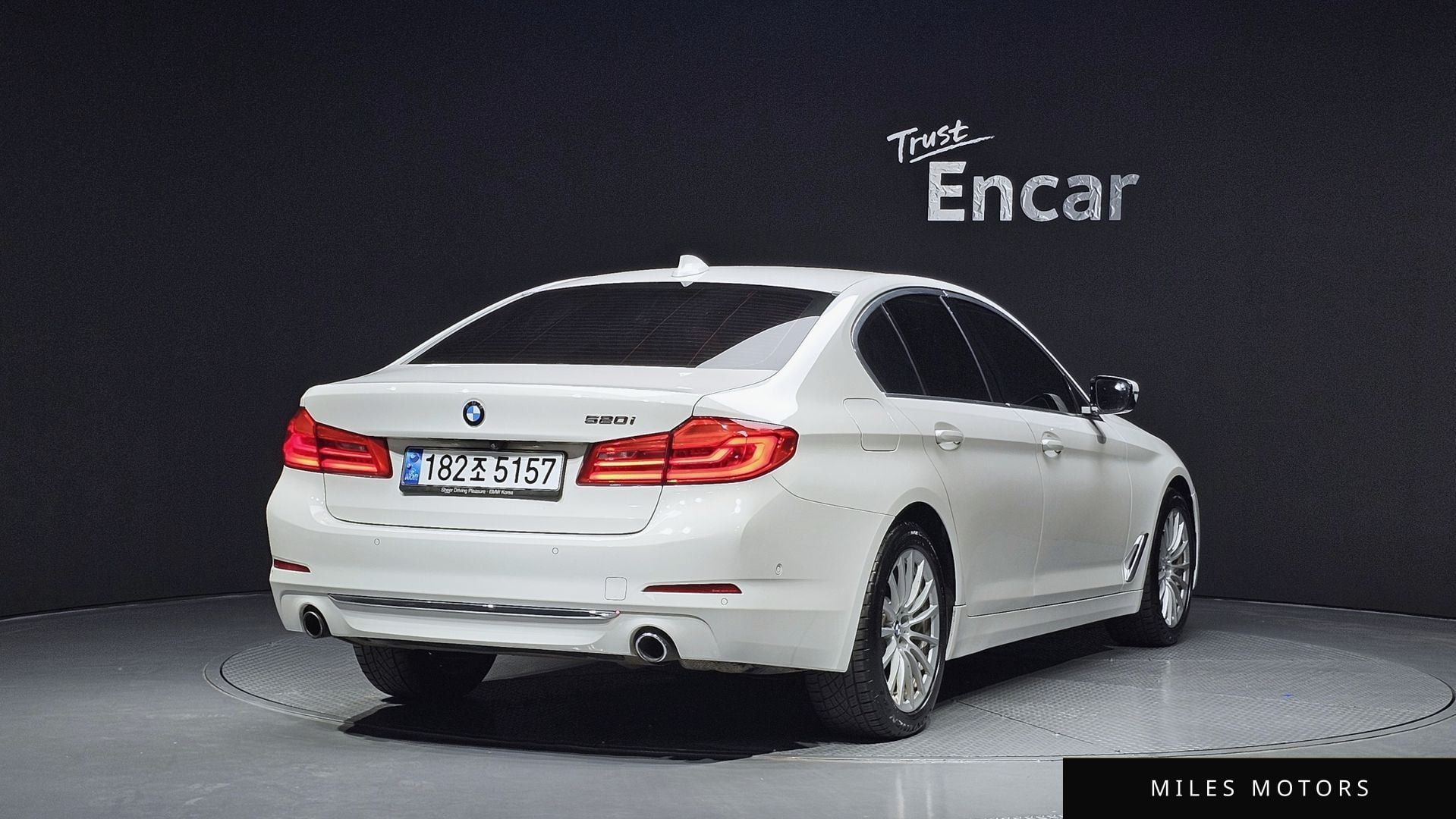 BMW 5 Series (G30) 2019 — миниатюра 2