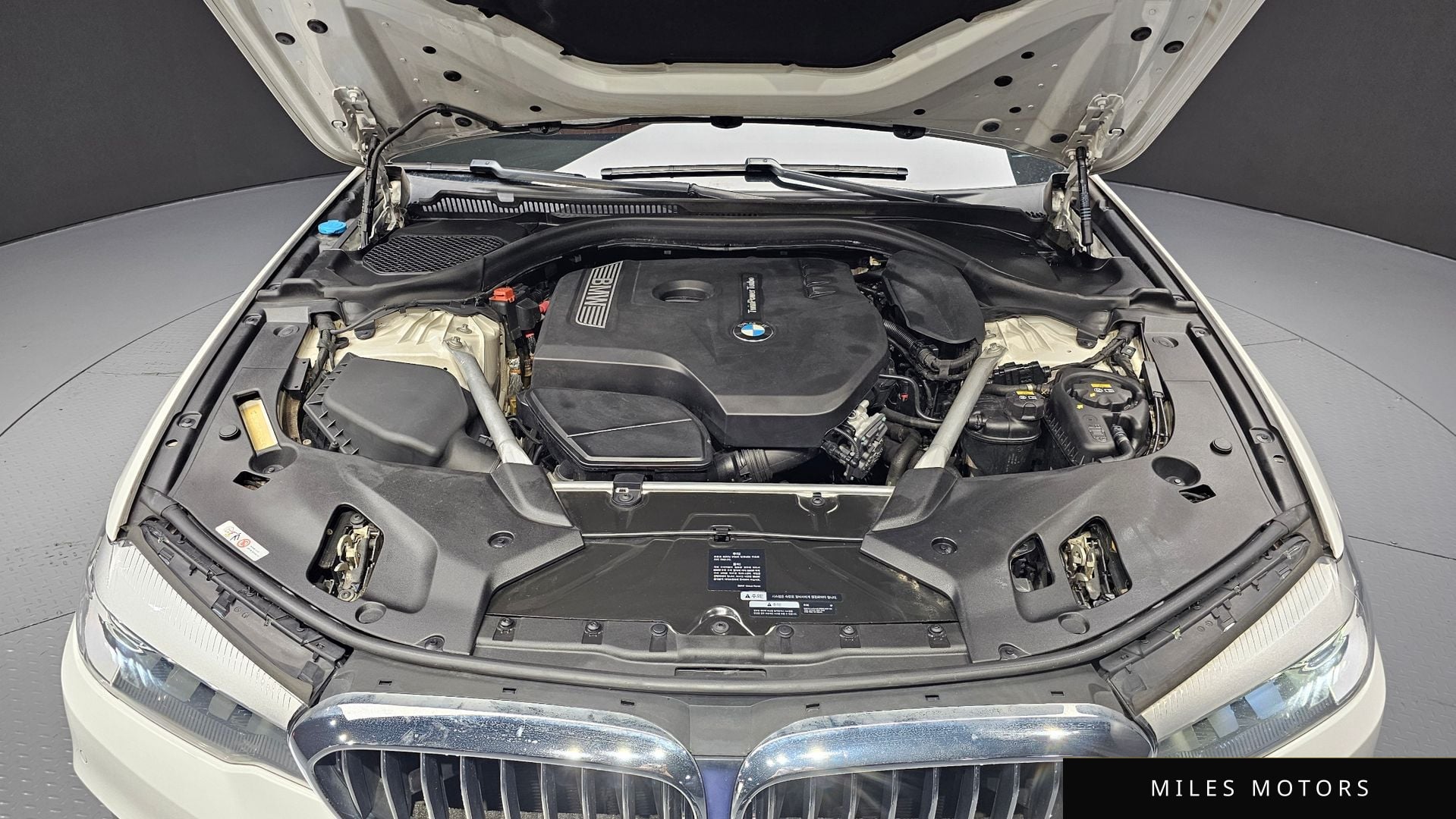 BMW 5 Series (G30) 2019 — миниатюра 6