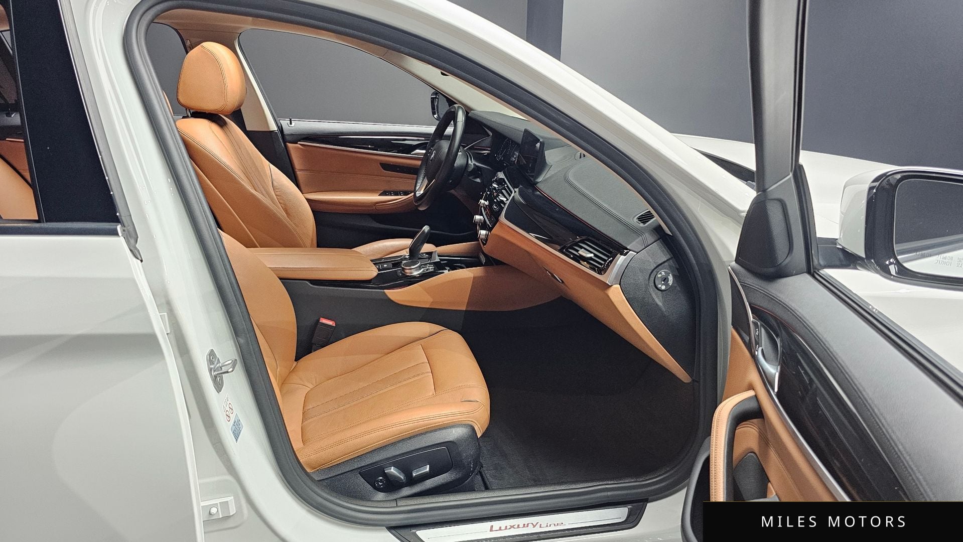 BMW 5 Series (G30) 2019 — миниатюра 11