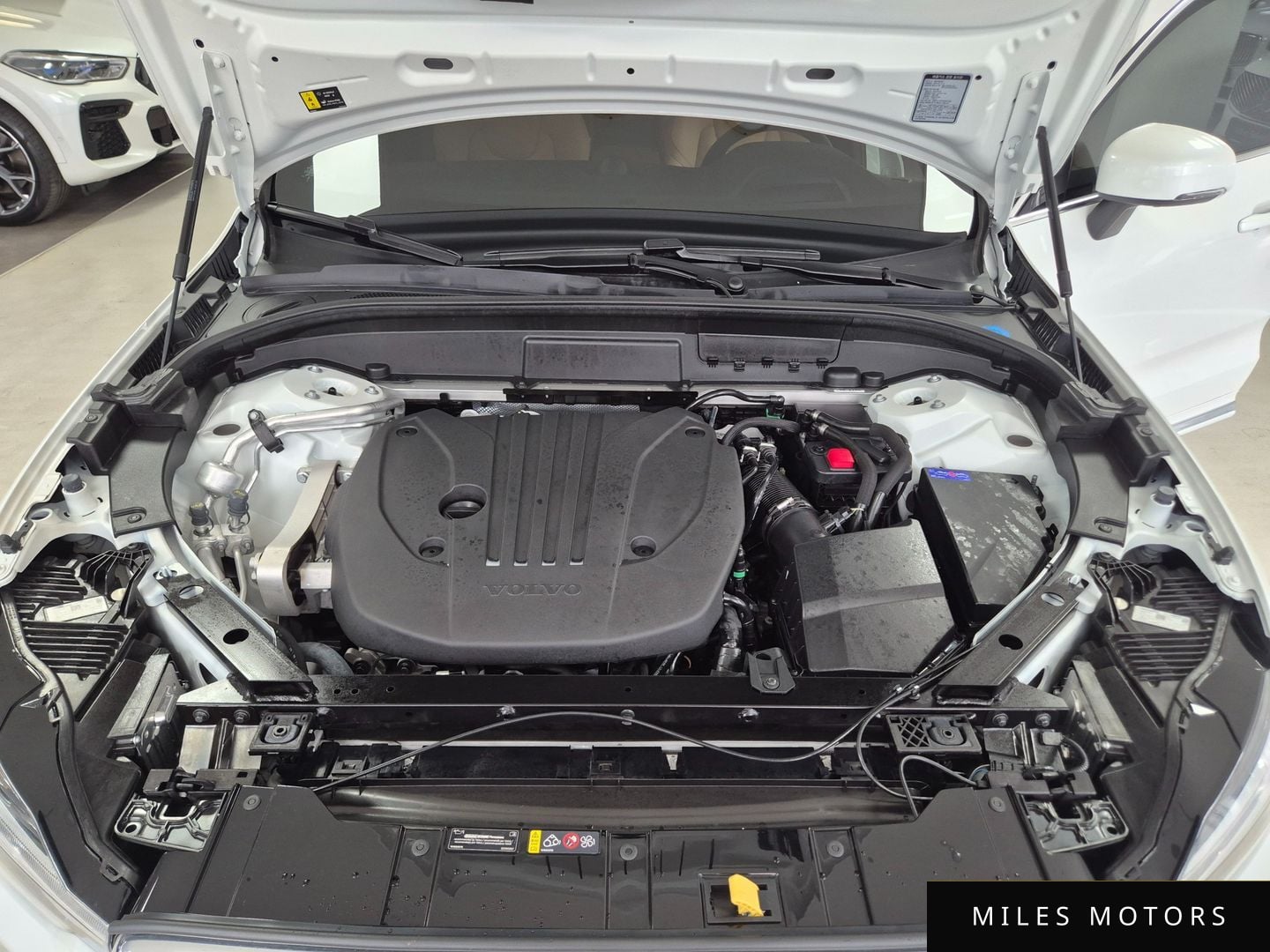 Volvo XC60 2025 — миниатюра 6