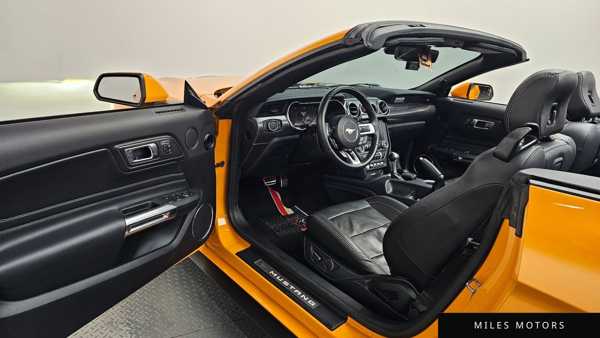 Ford Mustang 2018 — миниатюра 12