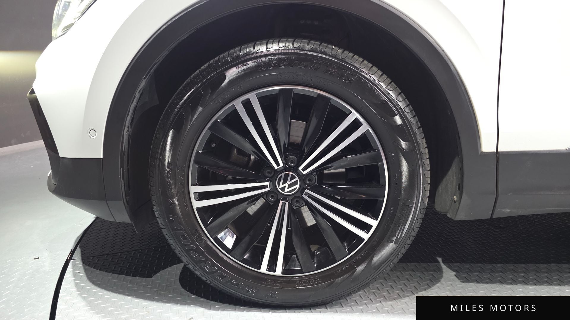 Volkswagen Tiguan 2023 — миниатюра 5