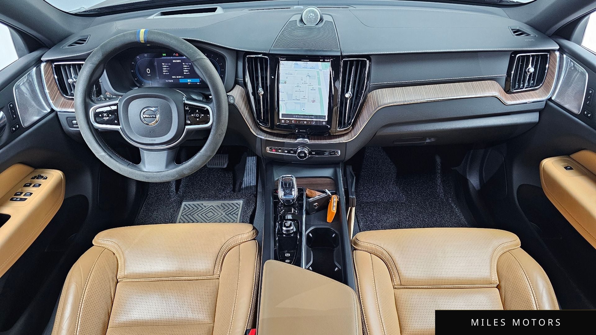 Volvo XC60 2022 — миниатюра 10