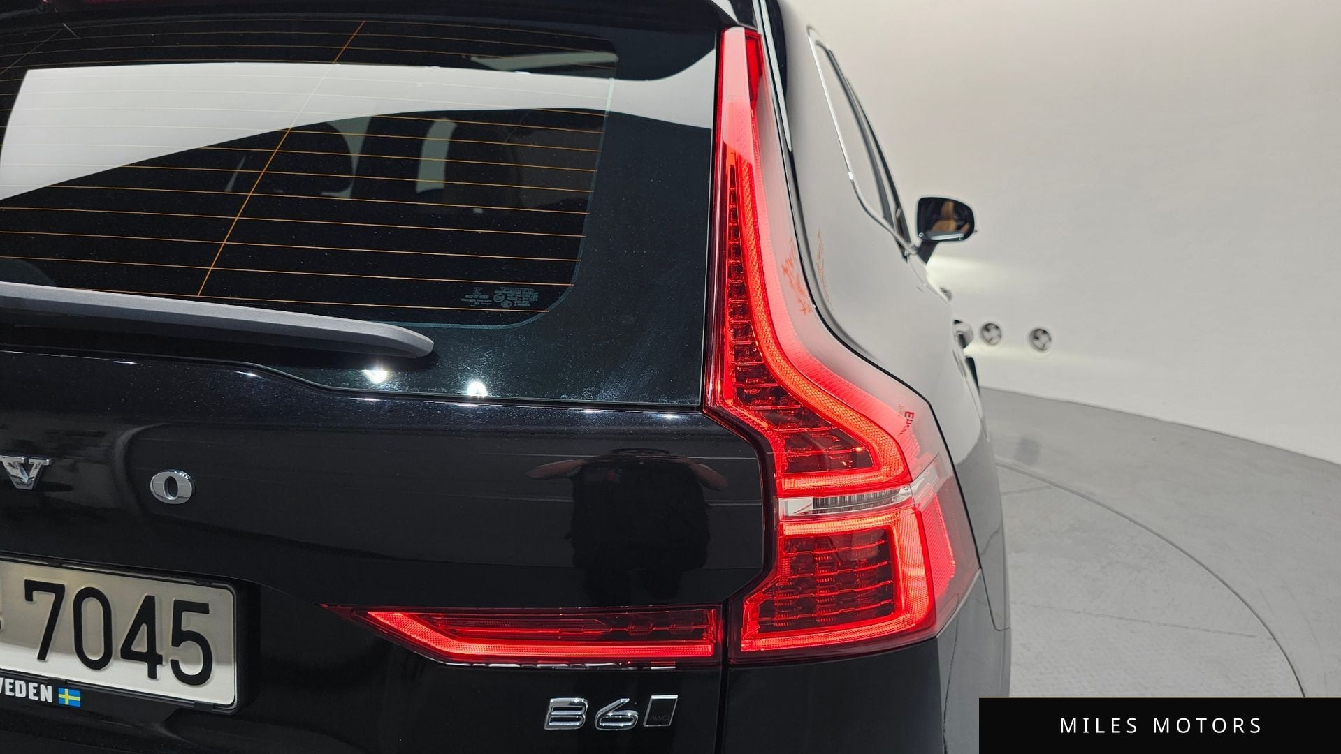 Volvo XC60 2022 — миниатюра 9