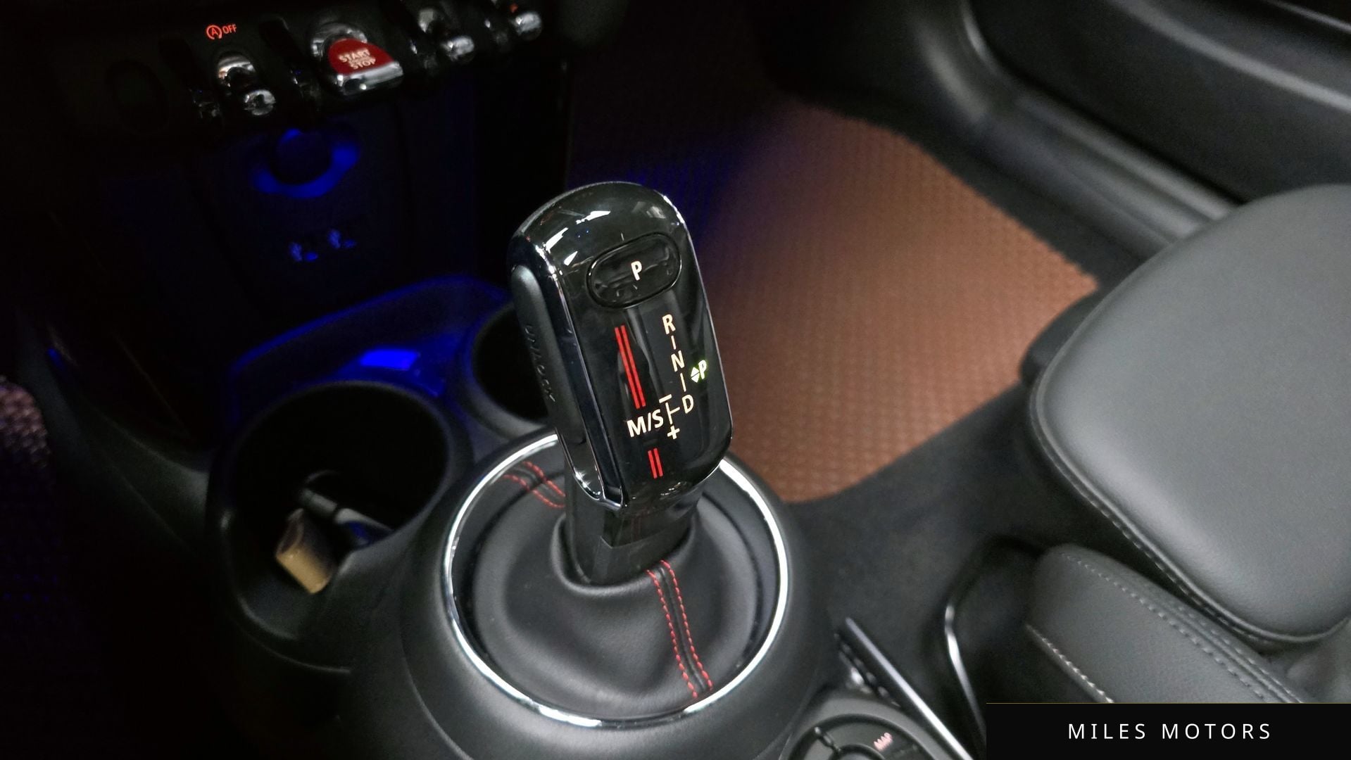 MINI Cooper S 2020 — миниатюра 12