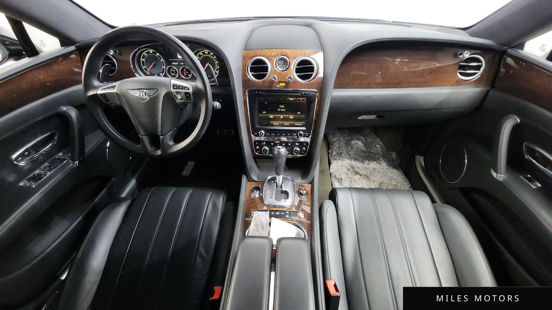 Bentley Flying Spur 2015 — миниатюра 7