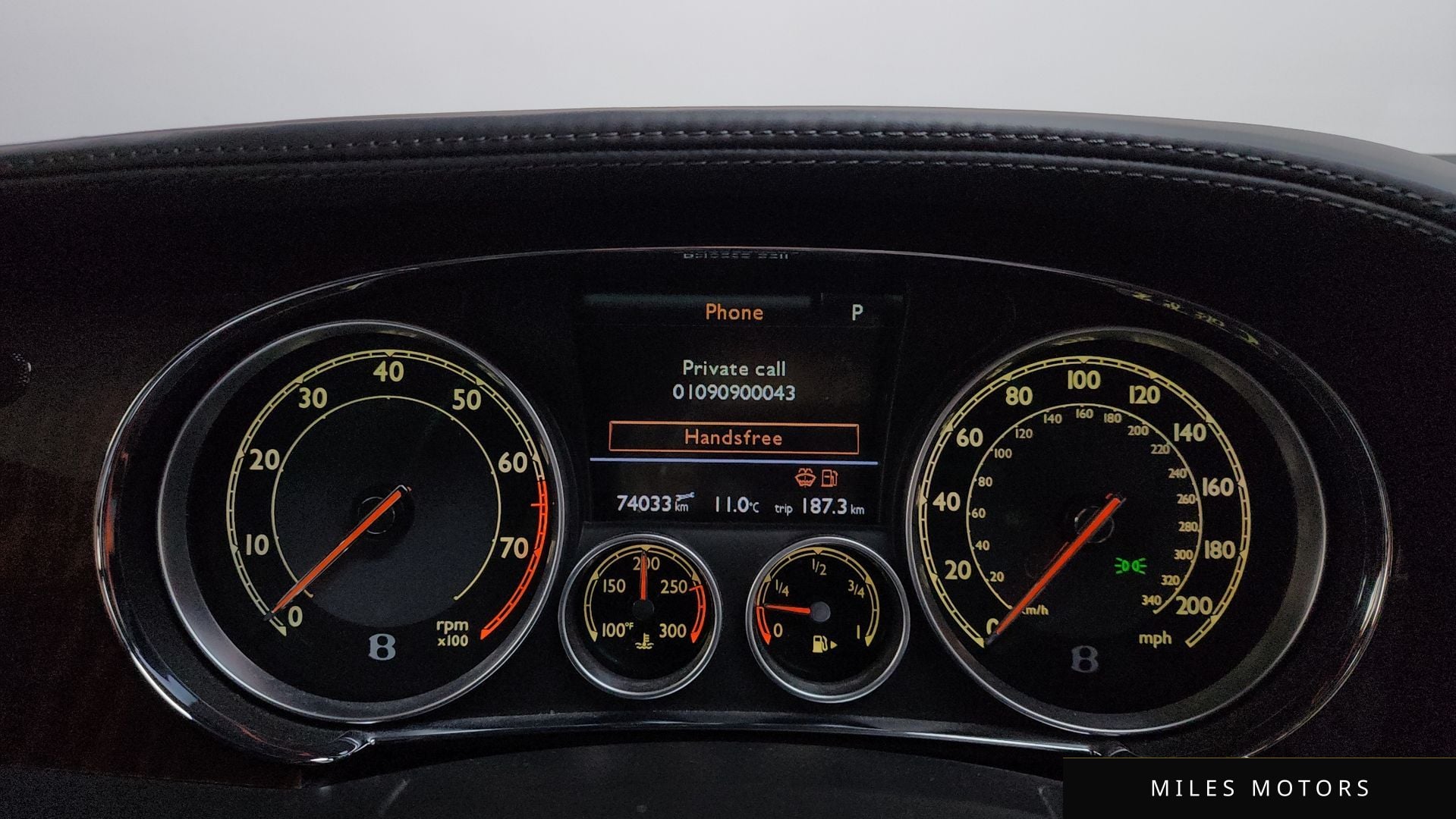 Bentley Flying Spur 2015 — миниатюра 8