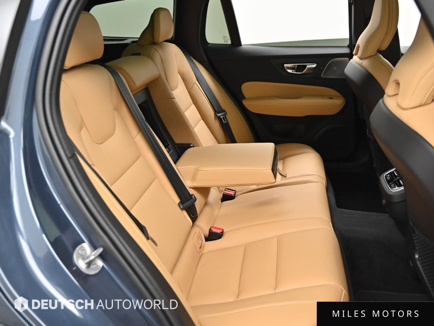 Volvo V60 2025 — миниатюра 12