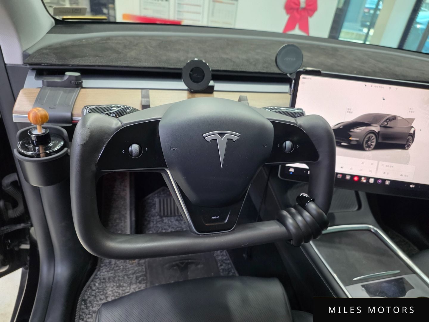 Tesla Model Y 2024 — миниатюра 8