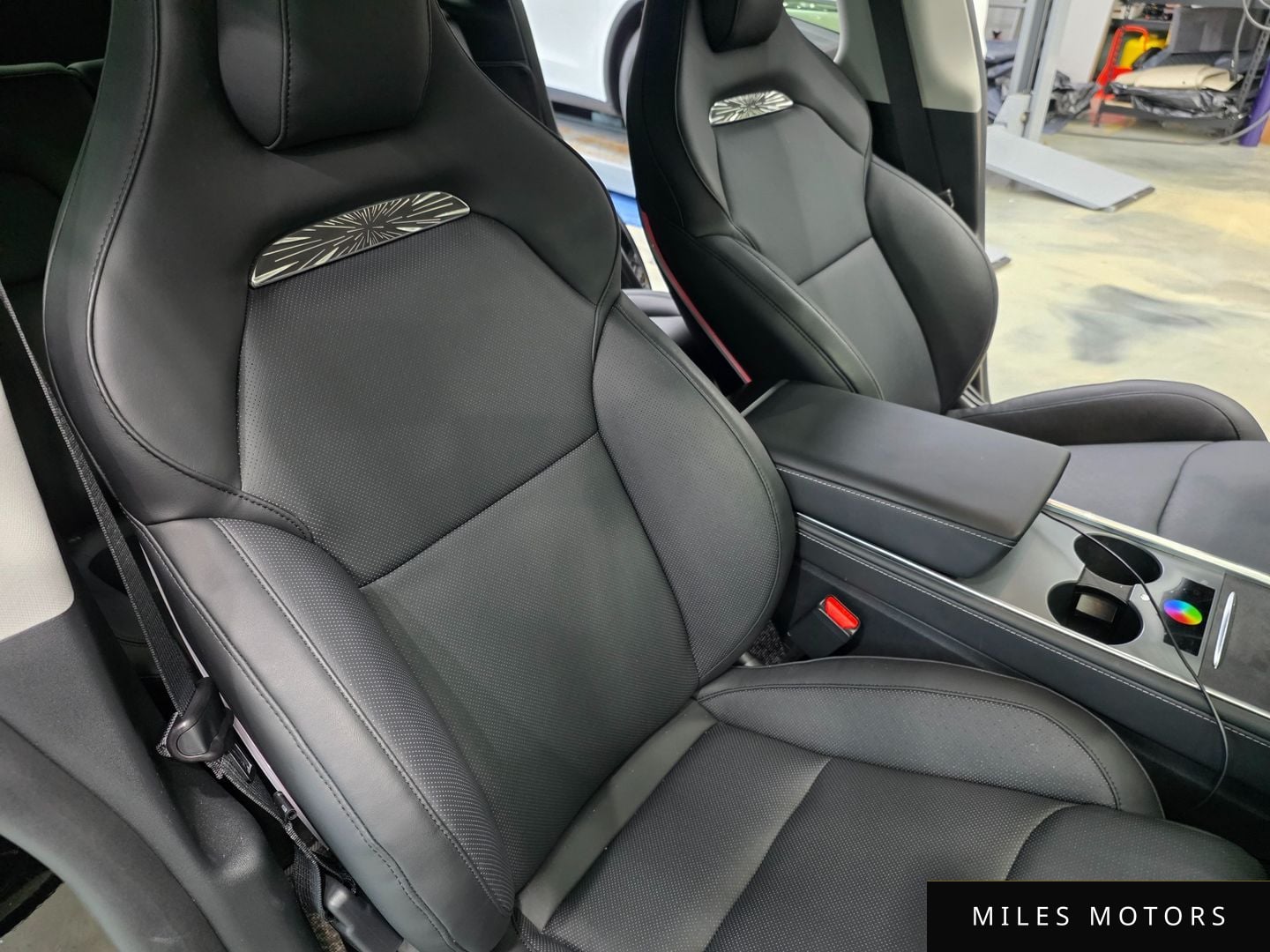 Tesla Model Y 2024 — миниатюра 11
