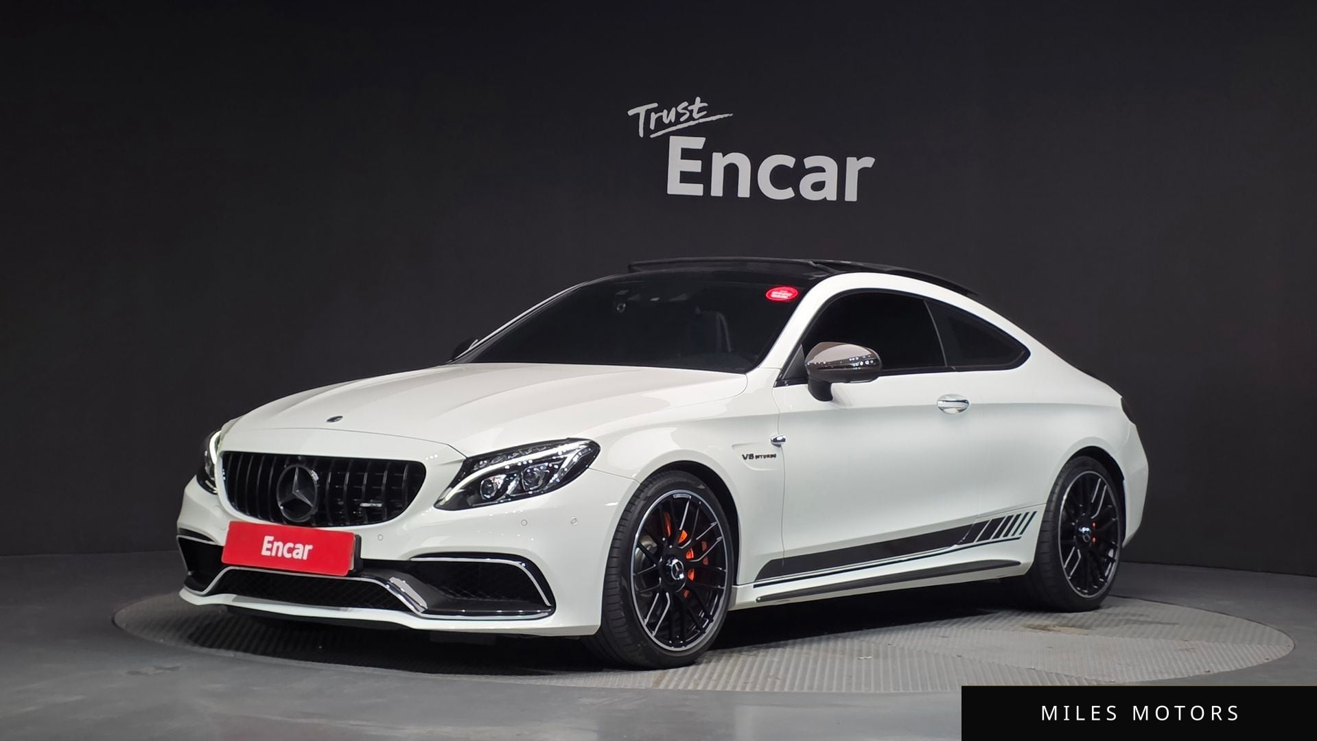 Mercedes-Benz C-Class W205 2017 — фото 1 из 12