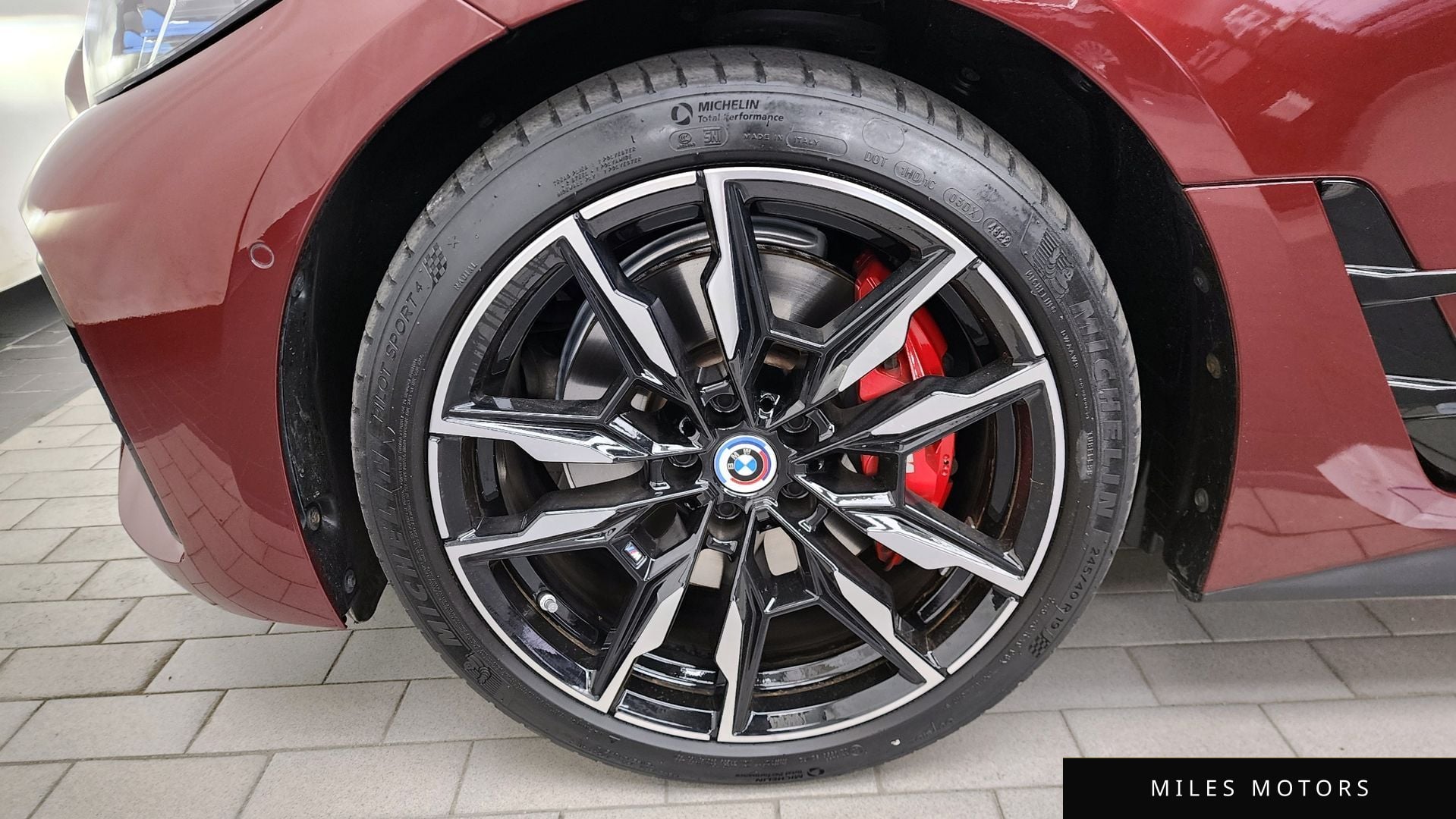 BMW i4 2023 — миниатюра 5