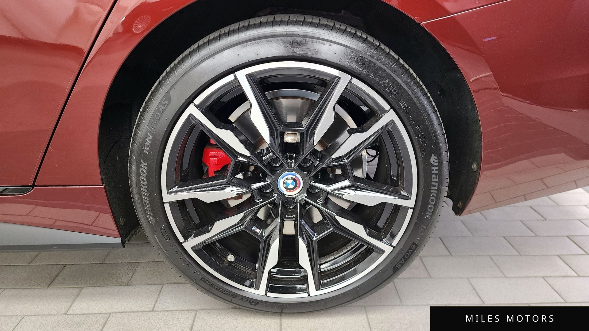 BMW i4 2023 — миниатюра 7