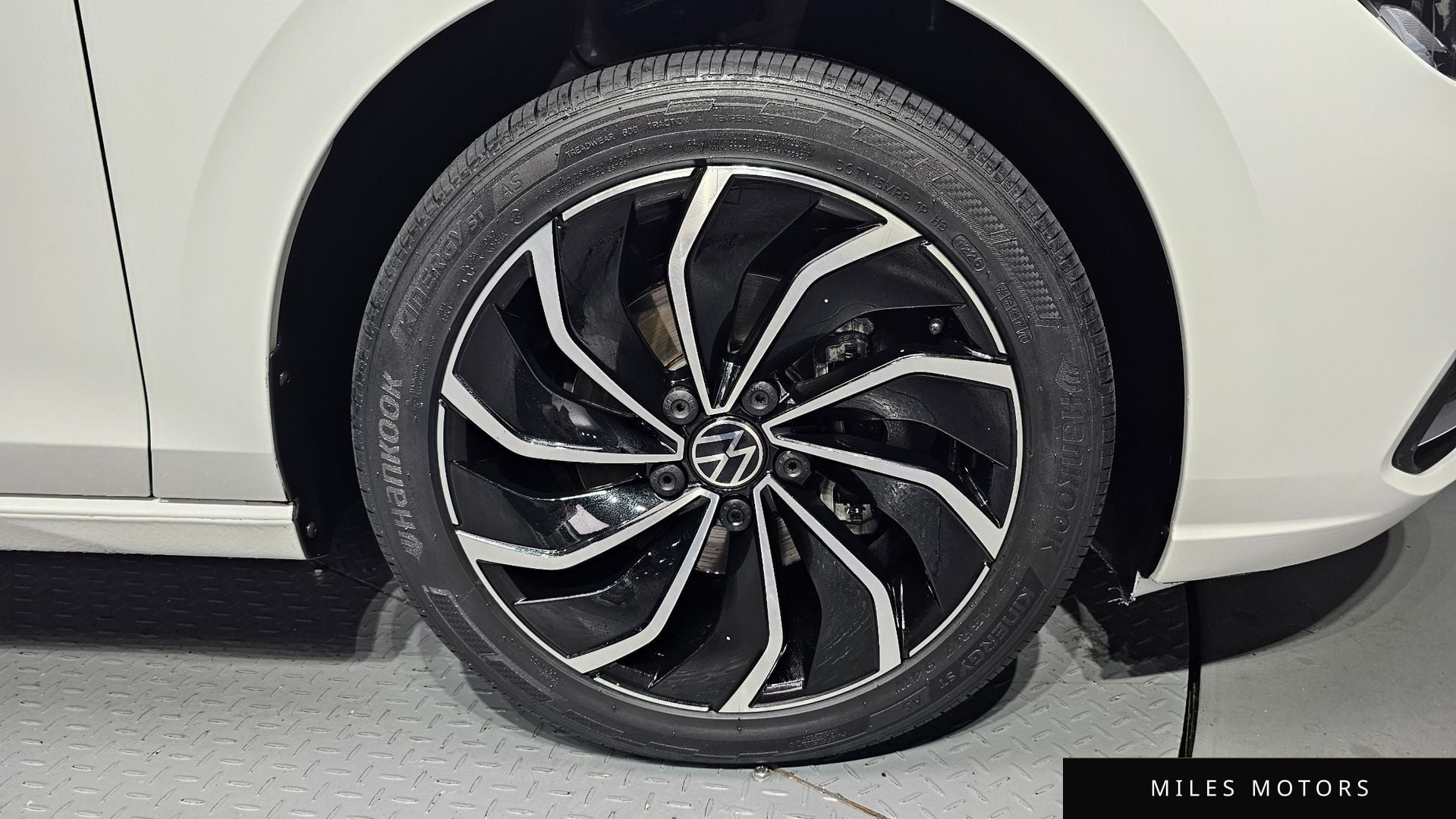 Volkswagen Golf 2023 — миниатюра 7
