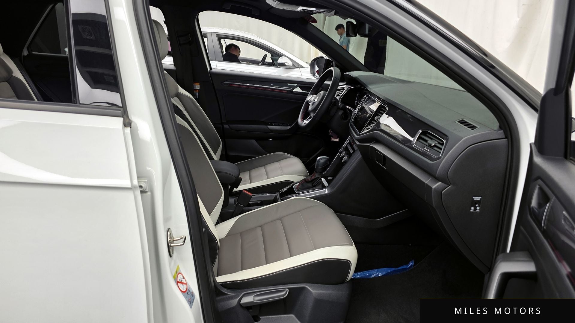 Volkswagen T-Roc 2022 — миниатюра 11