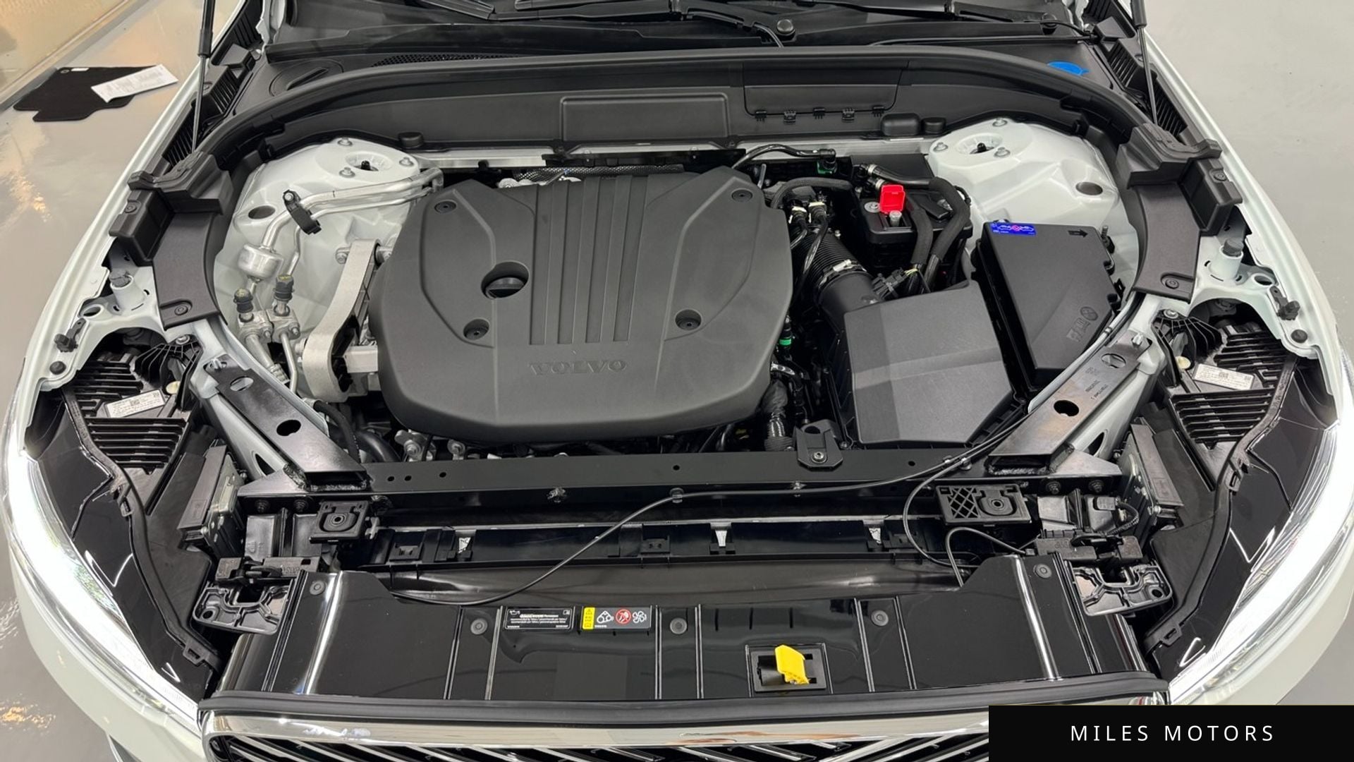 Volvo XC60 2026 — миниатюра 6