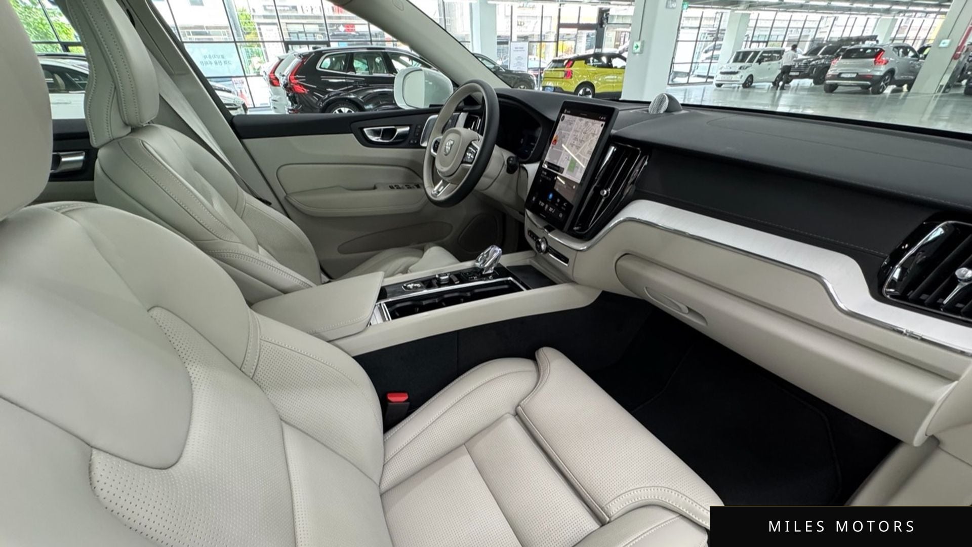 Volvo XC60 2026 — миниатюра 7