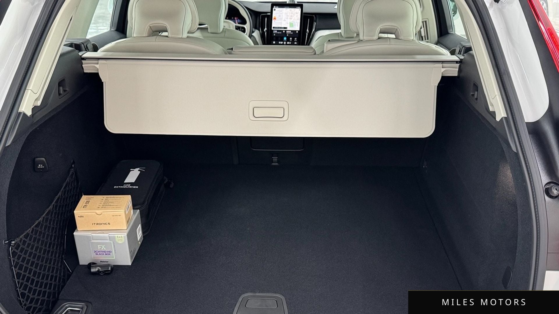 Volvo XC60 2026 — миниатюра 11