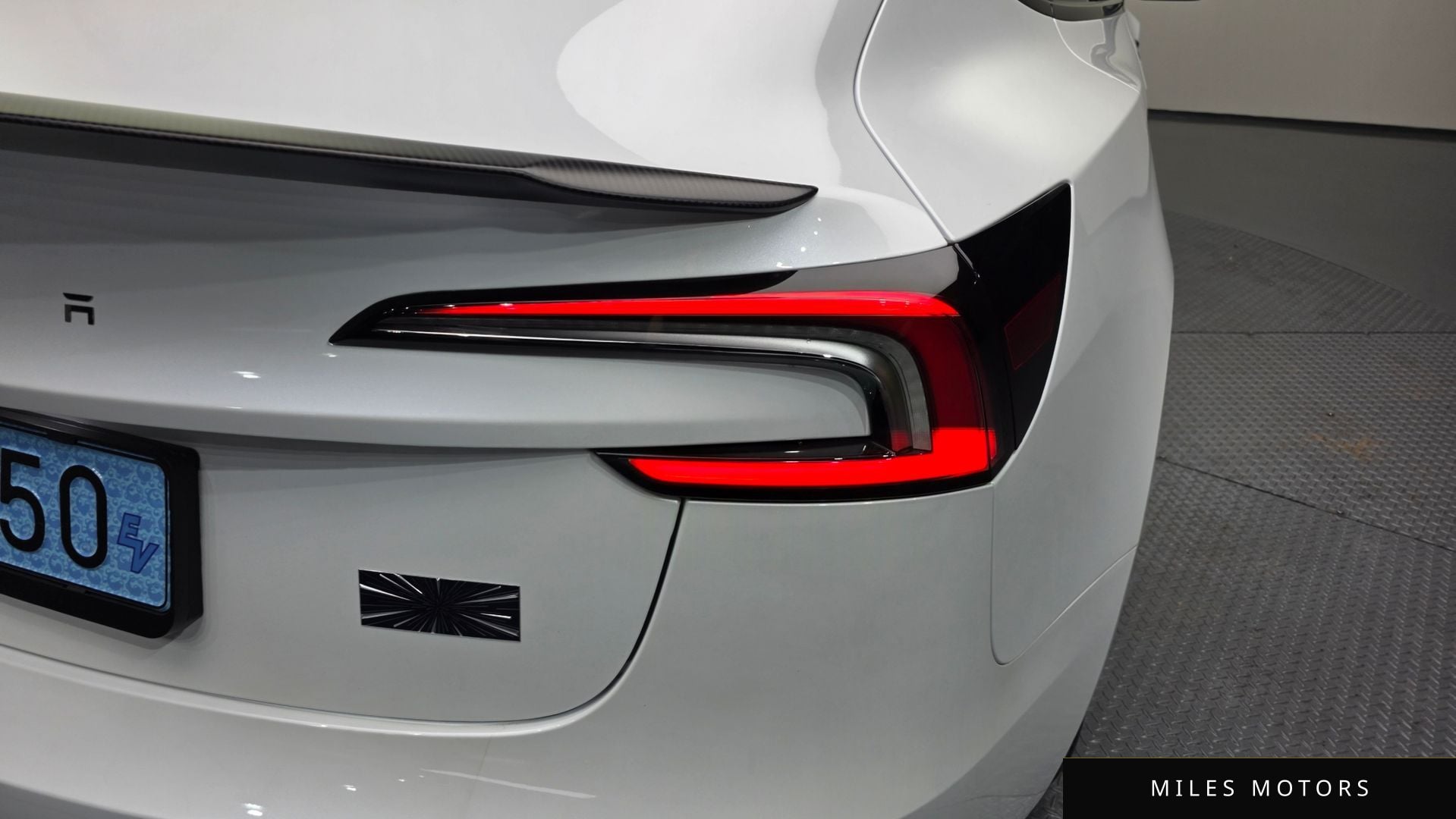 Tesla Model 3 2025 — миниатюра 9
